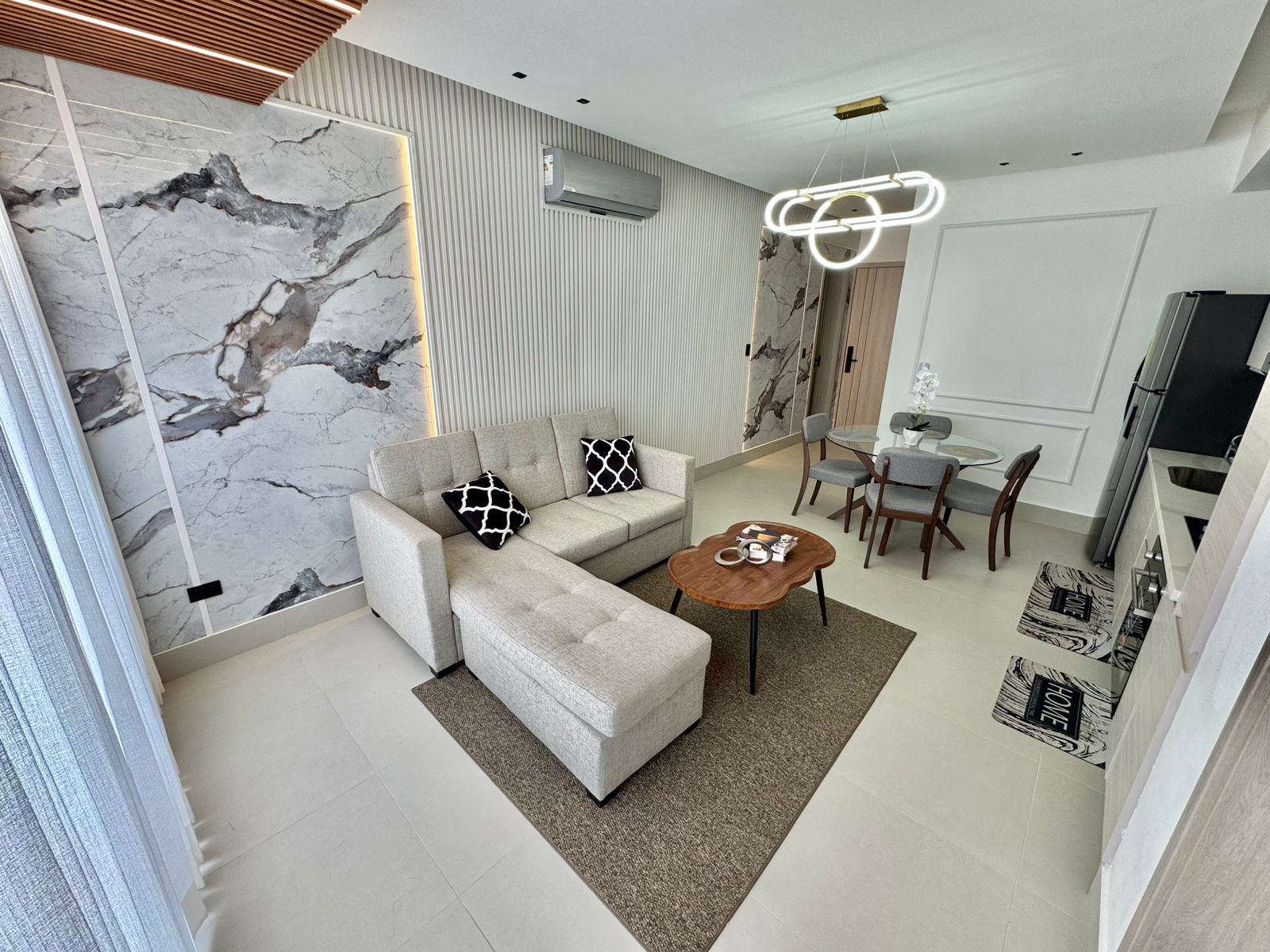 apartamentos - Apartamento en Alquiler Amueblado Evaristo Morales 4