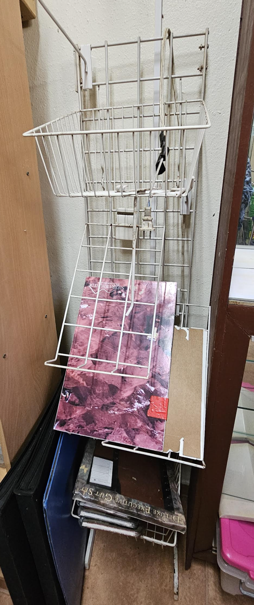 equipos profesionales - MUEBLES y EXHIBIDORES PRENDAS PARA TIENDA - OFERTA SUPER ESPECIAL