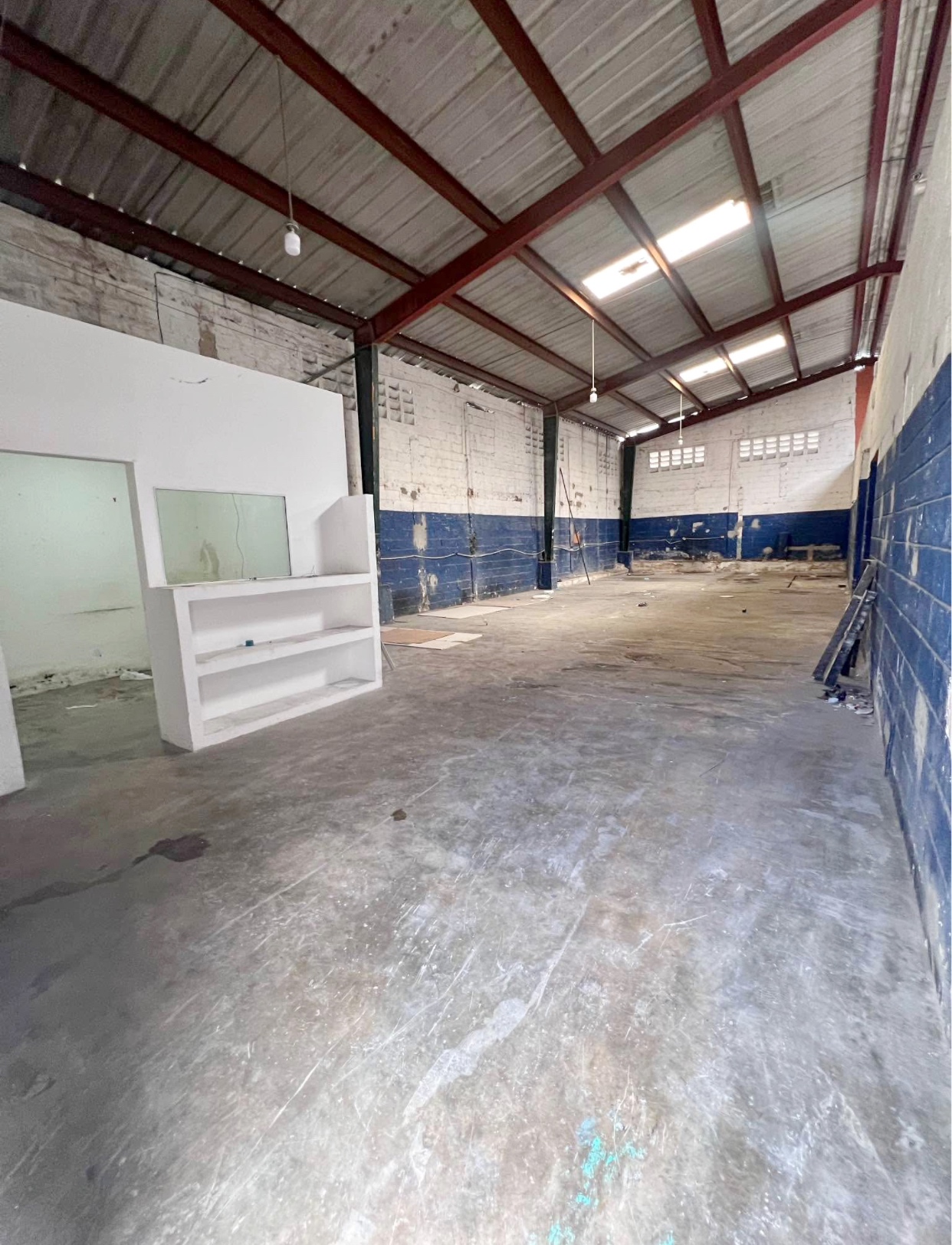 oficinas y locales comerciales - Alquiler nave comercial  2