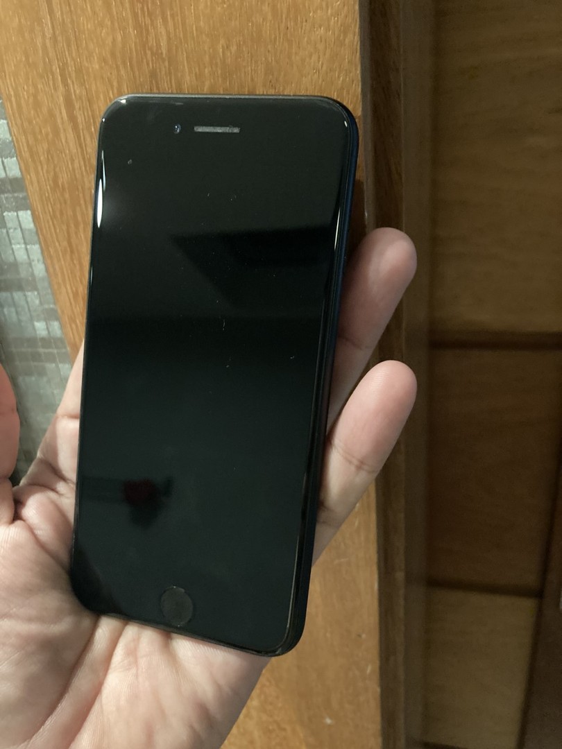 celulares y tabletas - Iphone SE  0