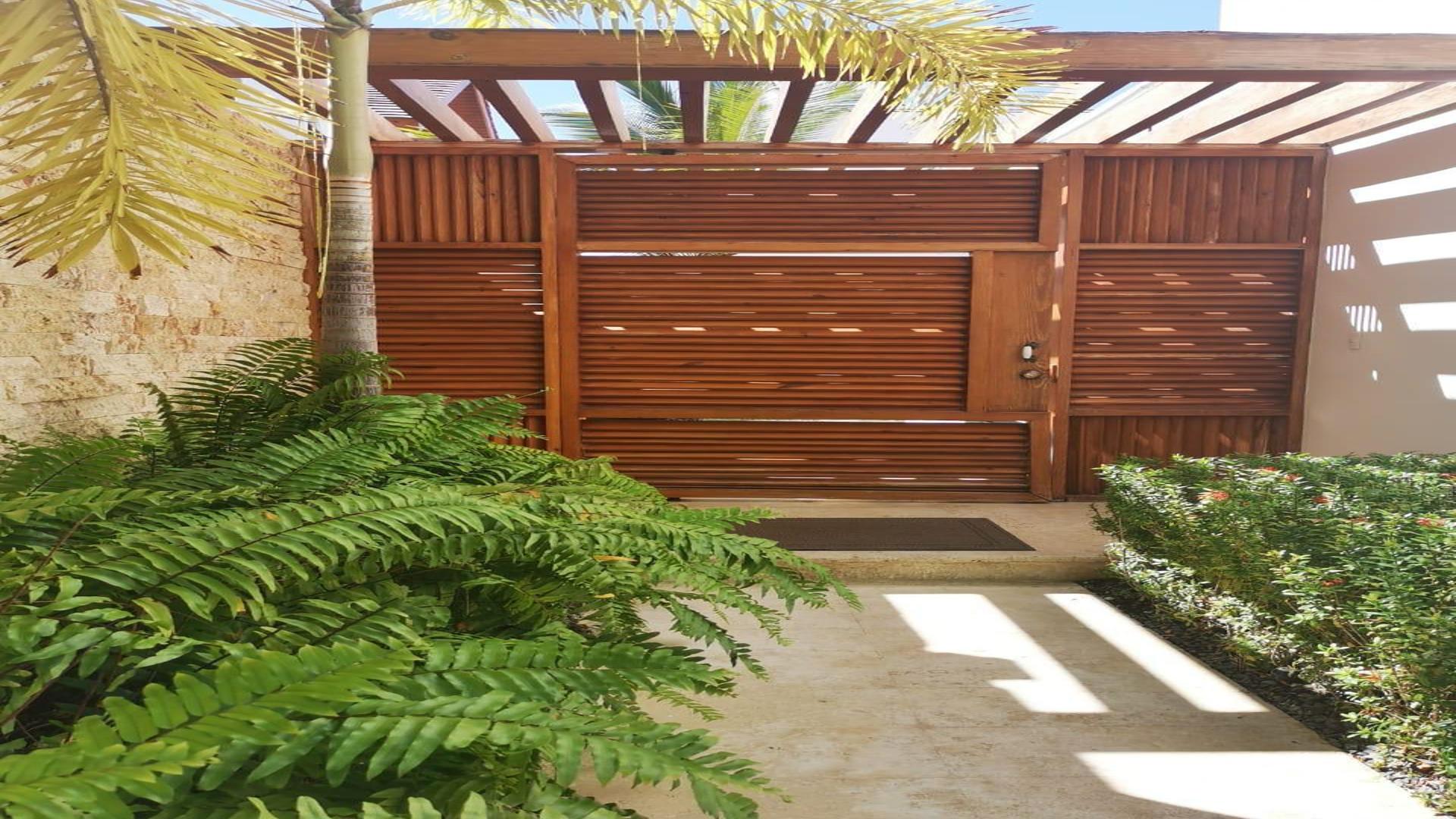 casas vacacionales y villas - Exclusiva Villa en la Marina de Cap Cana 1