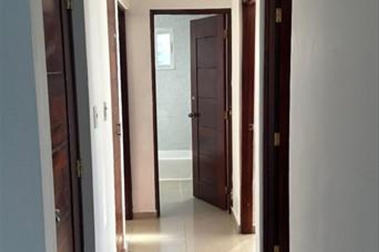apartamentos - Apartamento en venta en Evaristo Morales 8