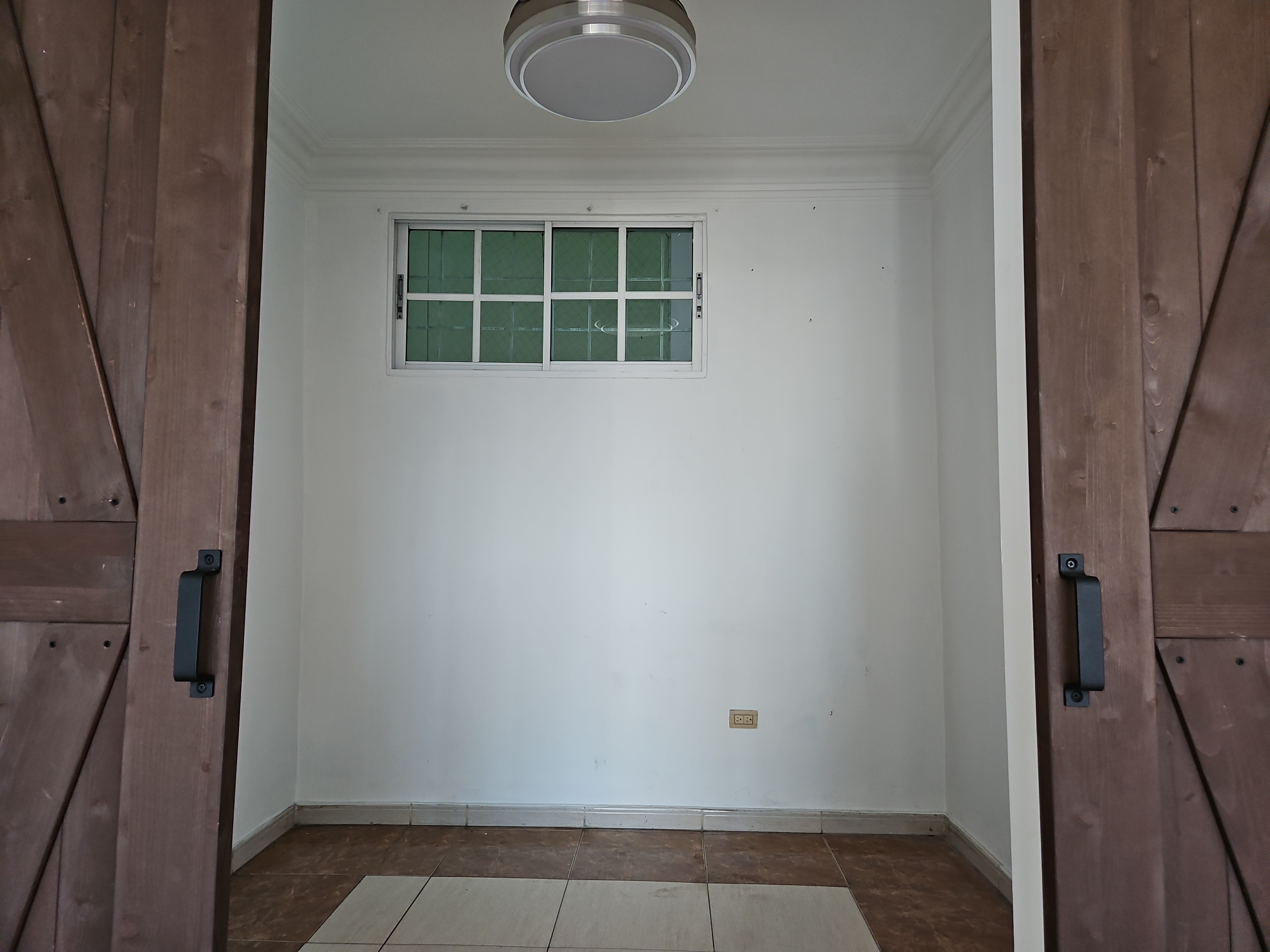 apartamentos - Alquiler de Apartamento en La esperilla Vacio sin Balcon  6