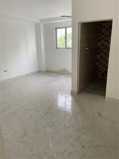 oficinas y locales comerciales - Venta de edificio de 5 niveles en los Cacicazgos Distrito Nacional  1