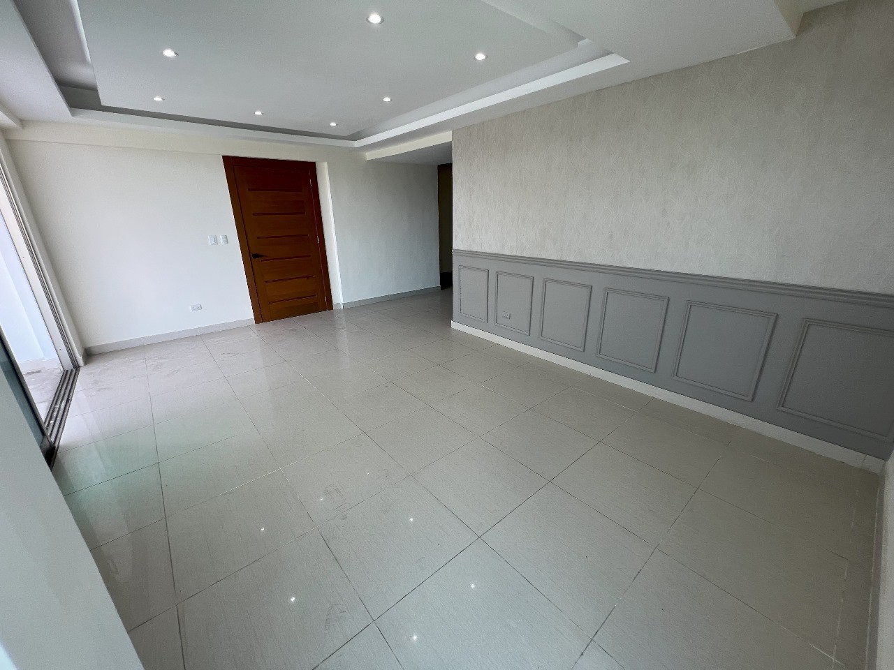 apartamentos - Apartamento espacioso y con balcón disponible en Bella Vista  2