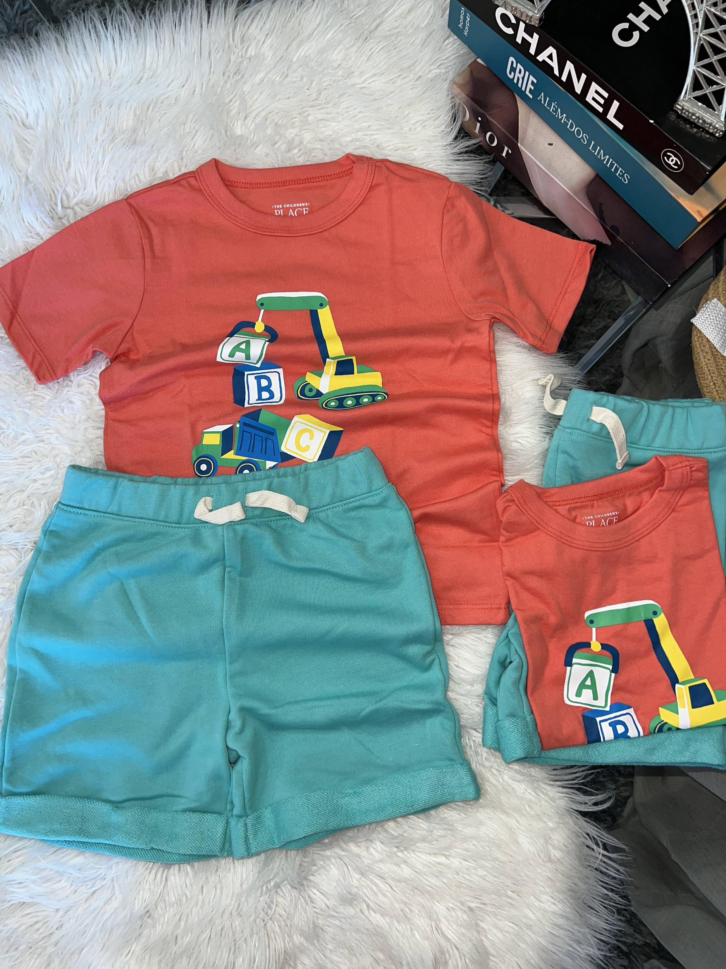 ropa y zapatos - conjuntos niños 4 & 5 años 