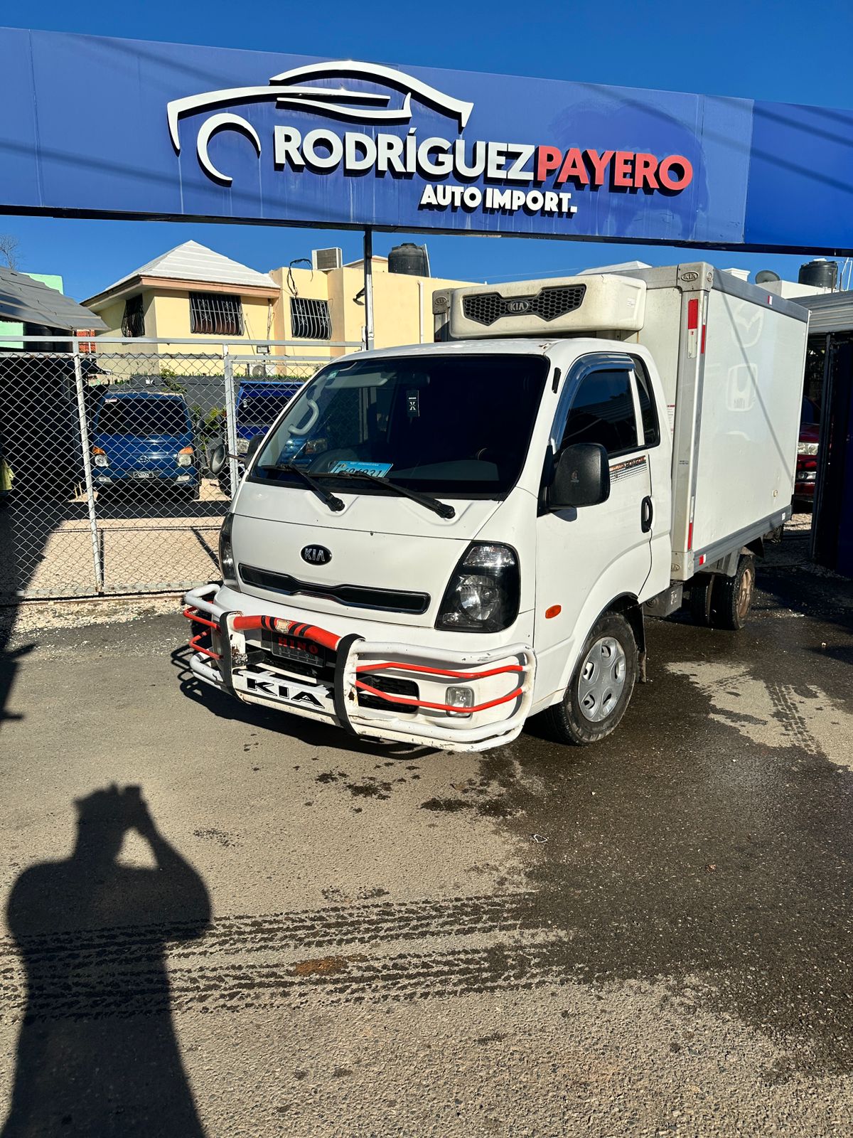 camiones y vehiculos pesados - se vende este camión kia bongo refrigerado. 8