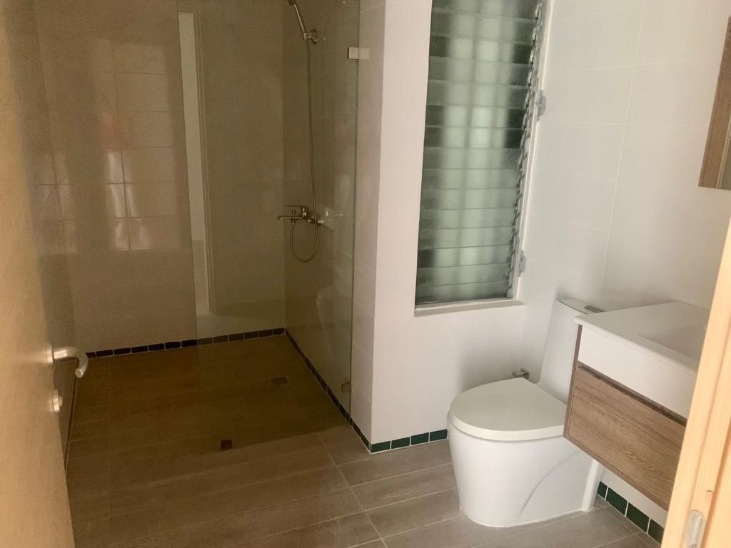 apartamentos - Apartamento en venta, 2 habitaciones con baño, balcón, cuarto deservicio, piso 9 4