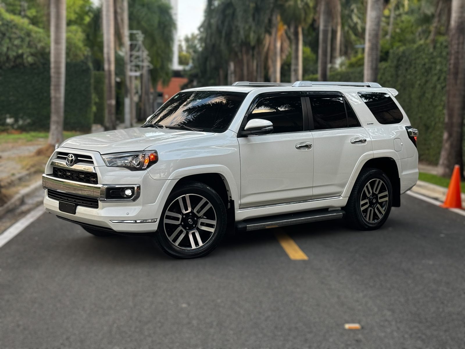 jeepetas y camionetas - Toyota 4 Runner Limited 2021US$54,000 negociable 4