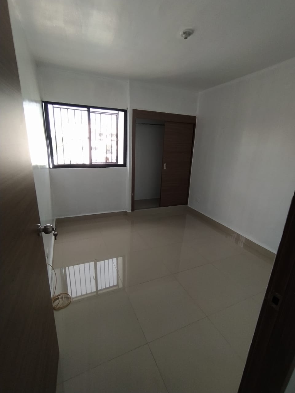 apartamentos - Se renta Apto Ave Ecologica. 3 Hab. 2 Banos. 5