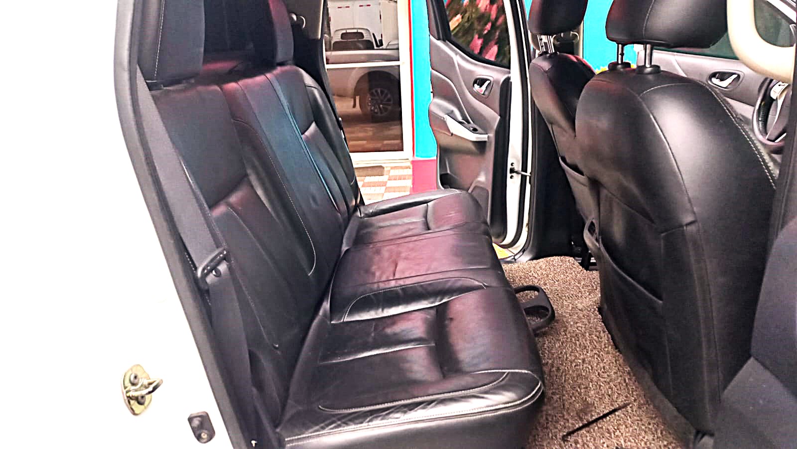 jeepetas y camionetas - Nissan Frontier LE 4WD NP300 2016 Turbo Diesel 8