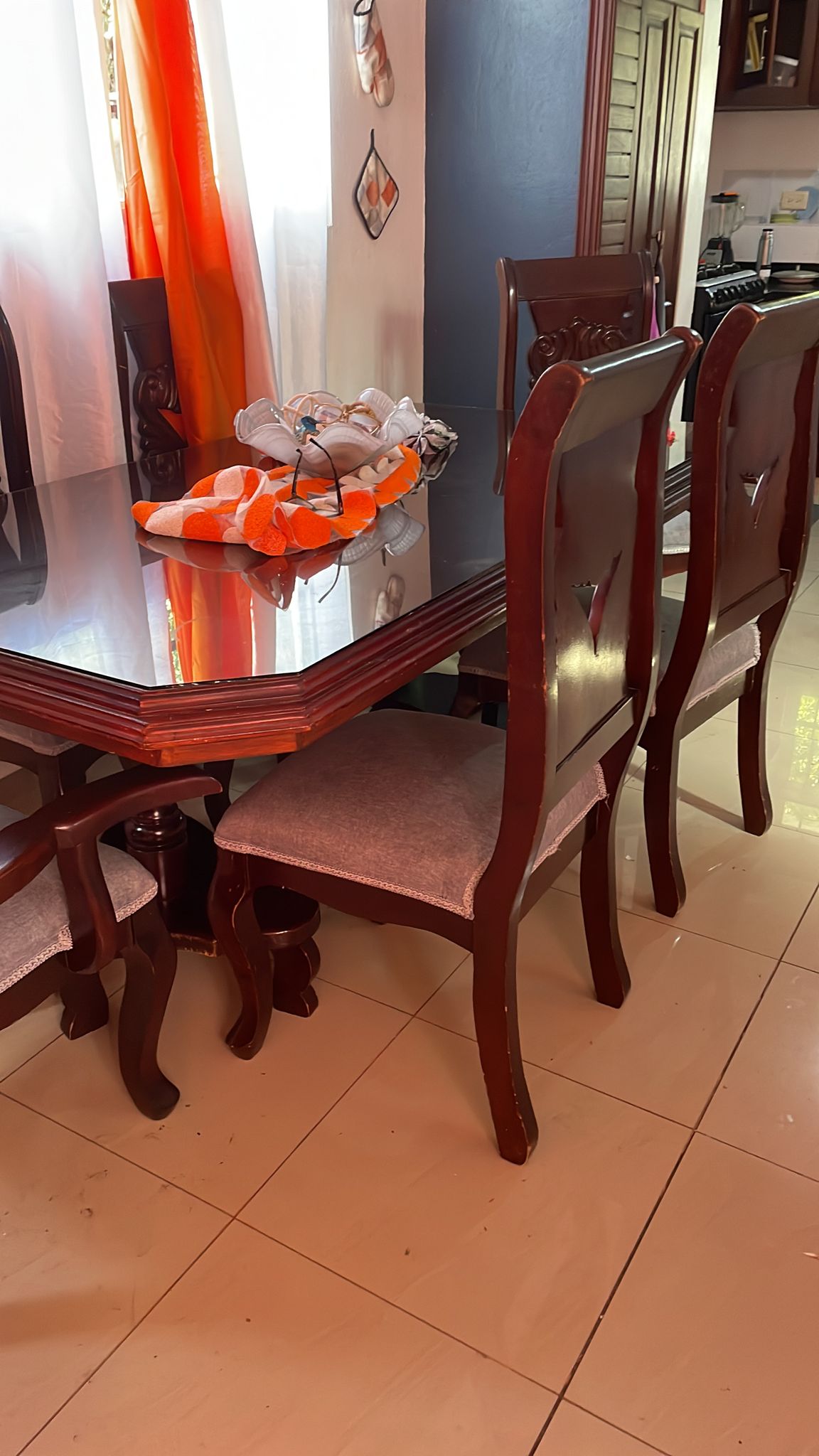 muebles y colchones - Juego de comedor de 6 sillas en caoba 