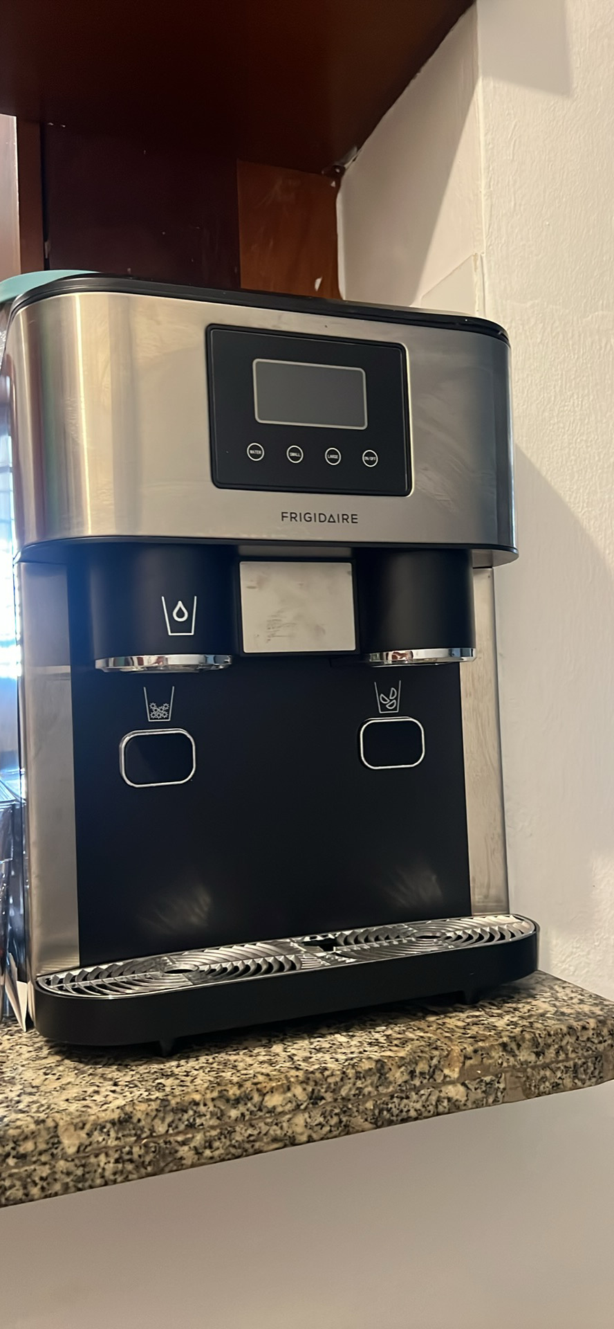 electrodomesticos - Frigidaire EFIC245-SS EFIC245 - Trituradora de hielo y máquina de cubos, 3 en 1 5
