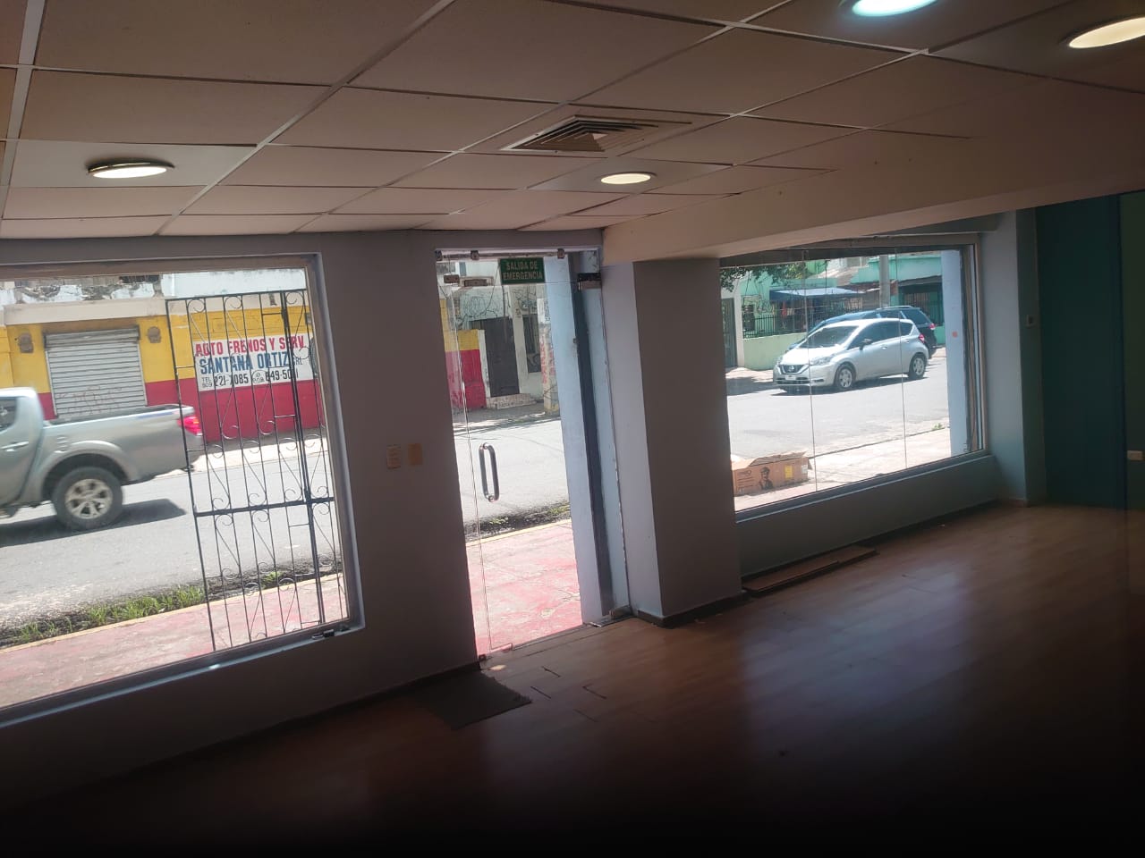 oficinas y locales comerciales -  local  villa María Josefa brea, esquina samana 0