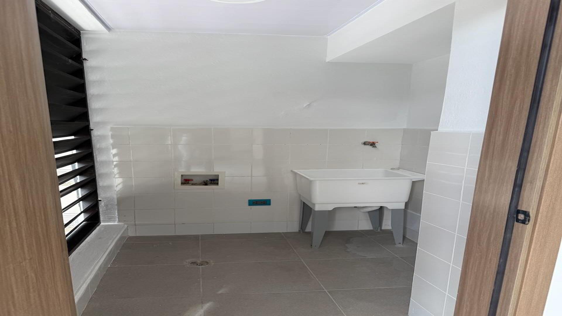 apartamentos - Alquiler con Línea Blanca en Evaristo Morales 3