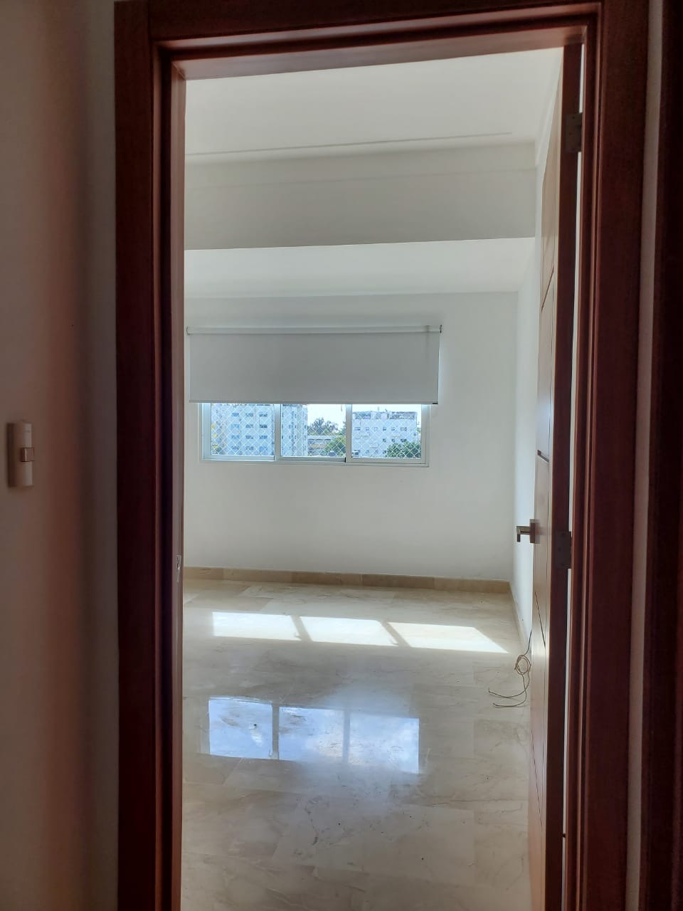 apartamentos - Alquiló mirador sur tres hab con baño dos parqueos 6