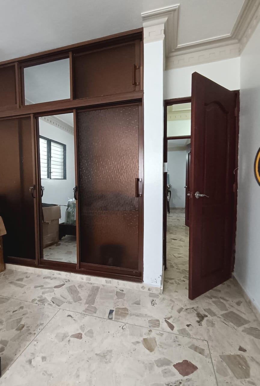 casas - Vivienda con Patio en Llanos de Gurabo 5