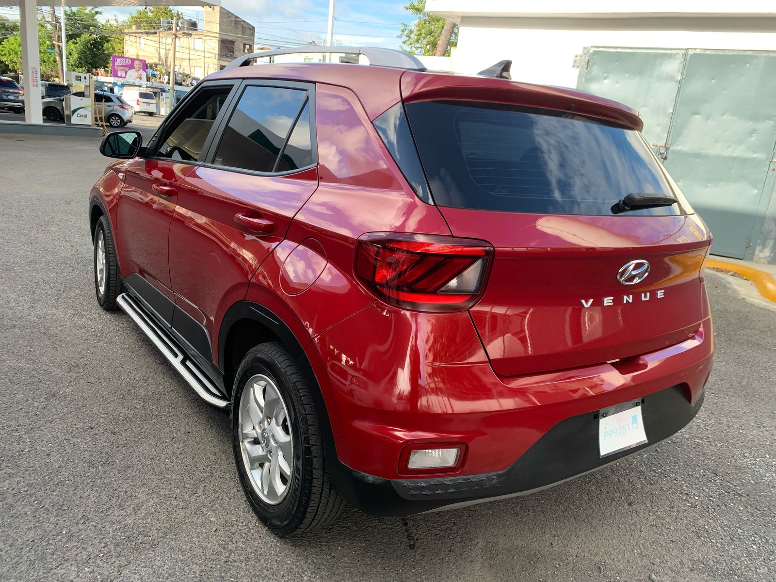 jeepetas y camionetas - Hyundai Venue 2021 Rojo 3