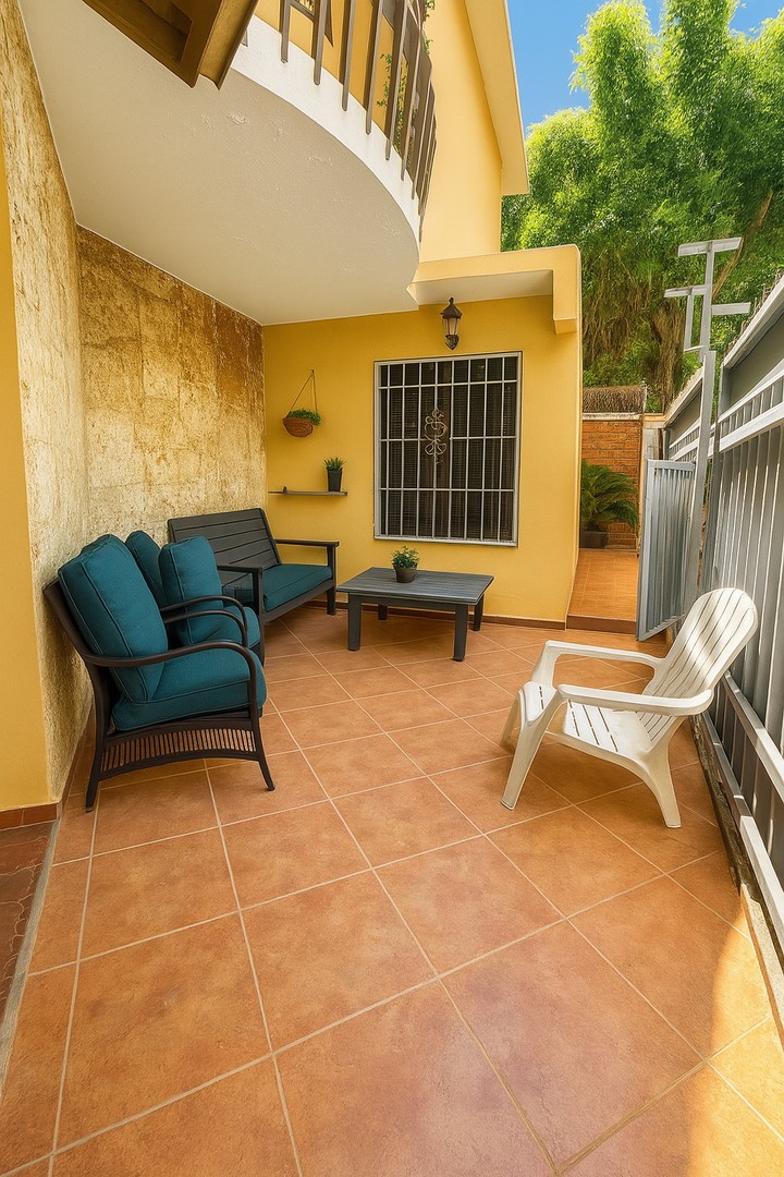 casas - VENDO Casa Para Fines Comercial en Esquina Estratégica en Viejo Arroyo Hondo 3