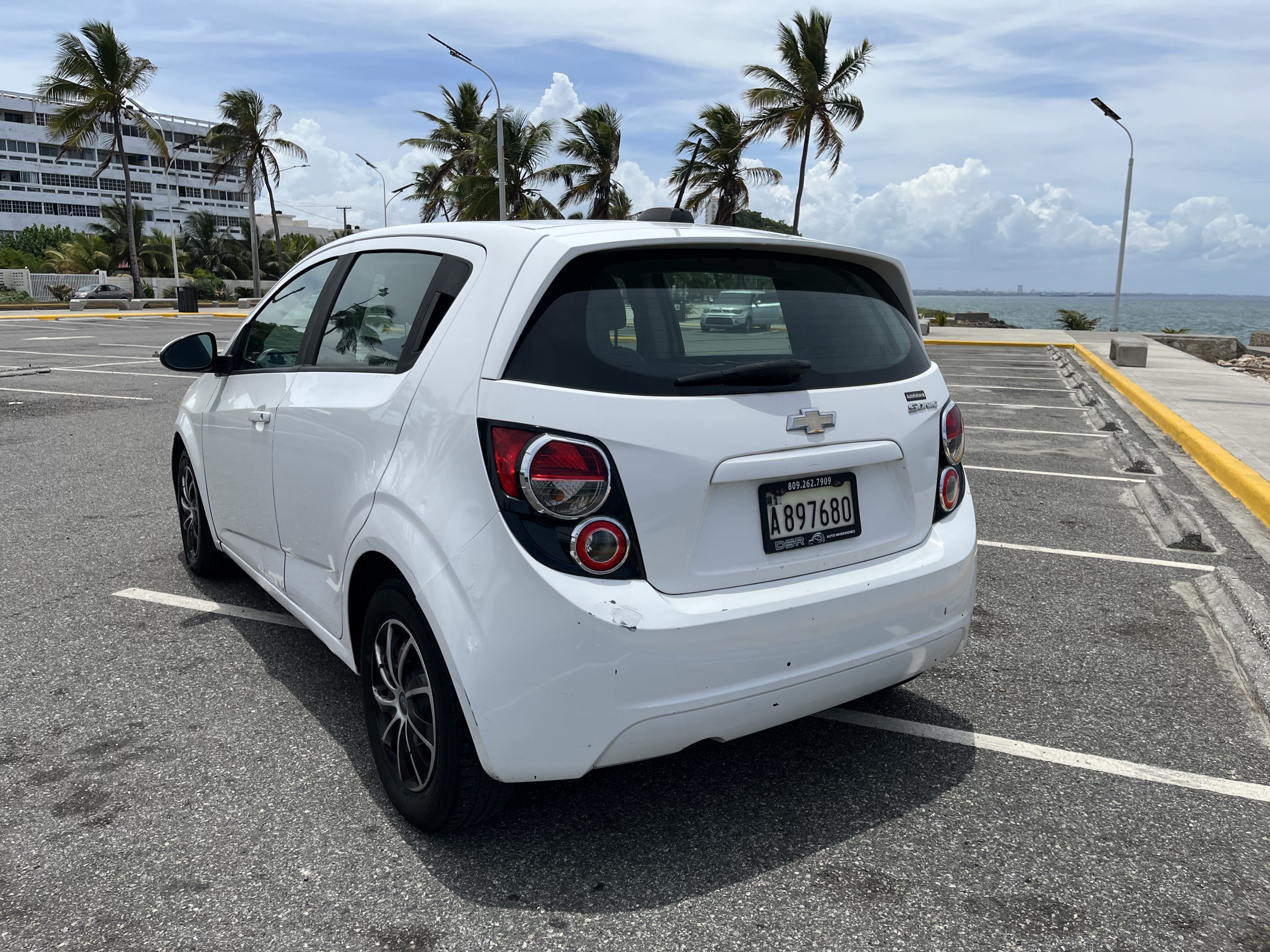 carros - Chevrolet Sonic 2015 3