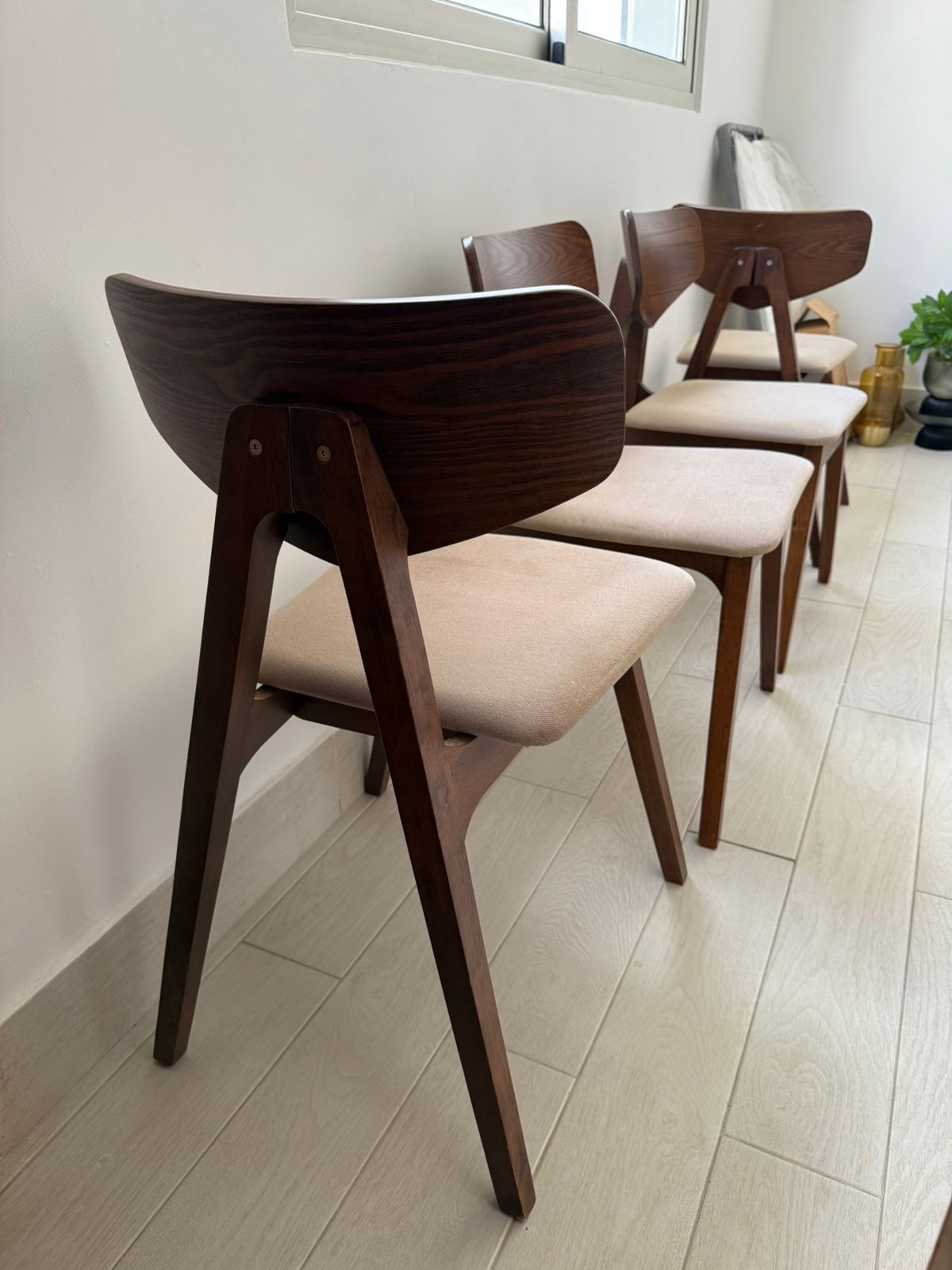 muebles y colchones - Sillas de Comedor Ilumel como nuevas 1