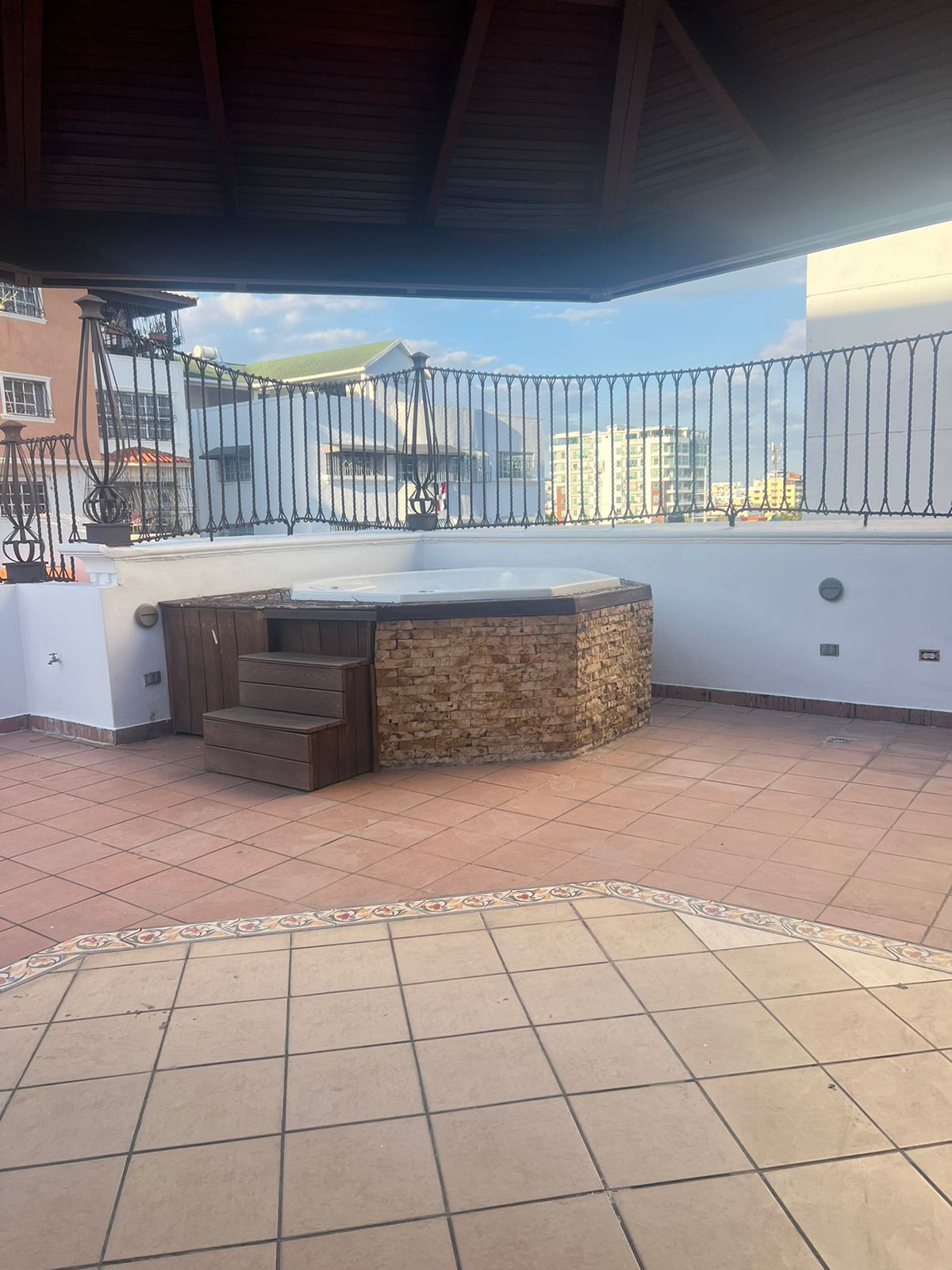 penthouses - Vendo Pent-house en Urbanización Real 3