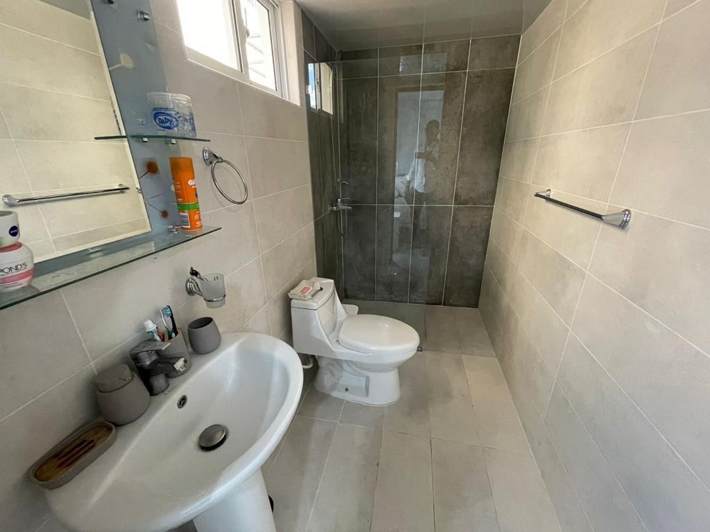 apartamentos - Se vende apartamento en Arroyo Hondo 5