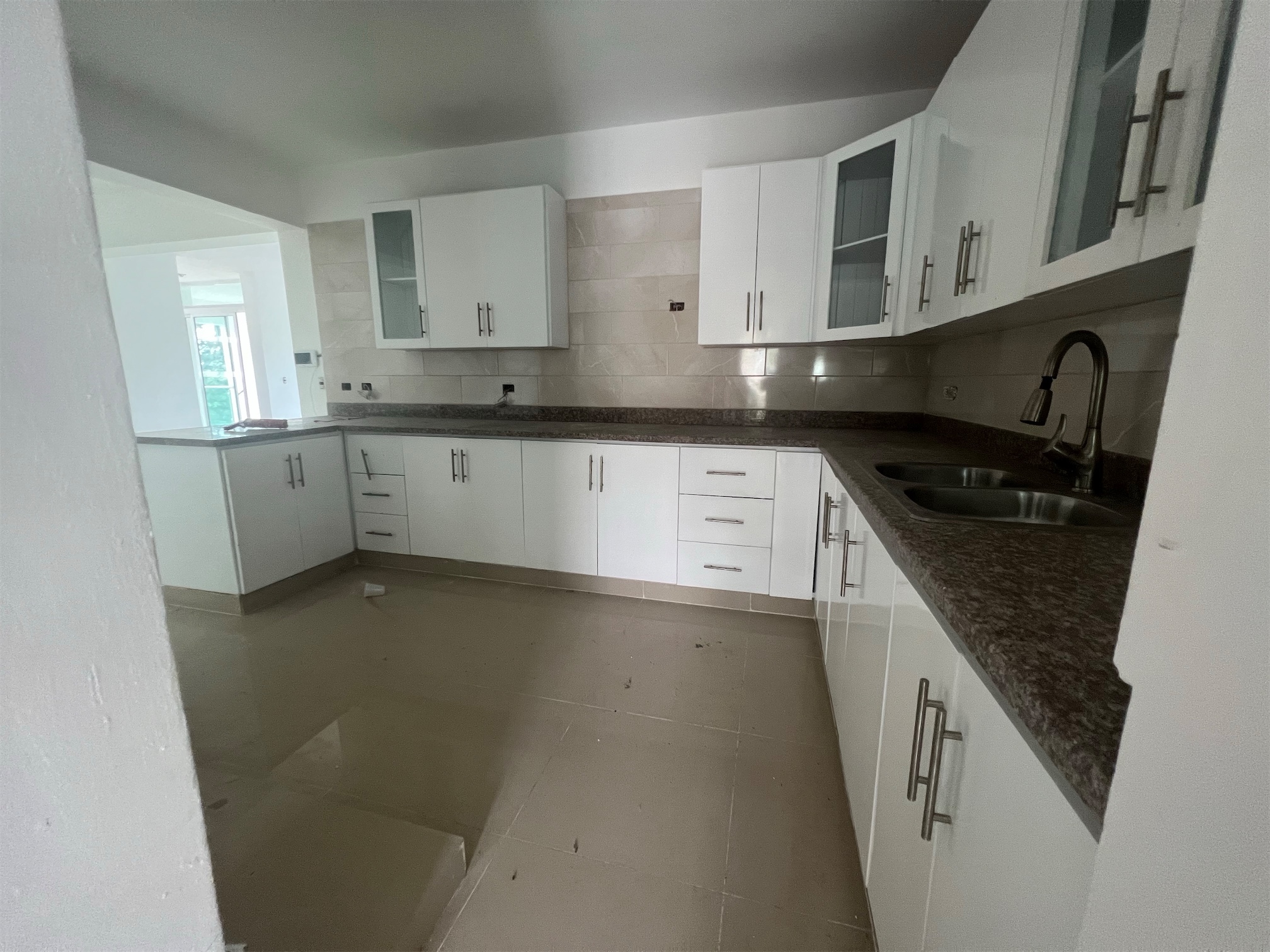 apartamentos - Tercer nivel en la esmeralda santiago 1