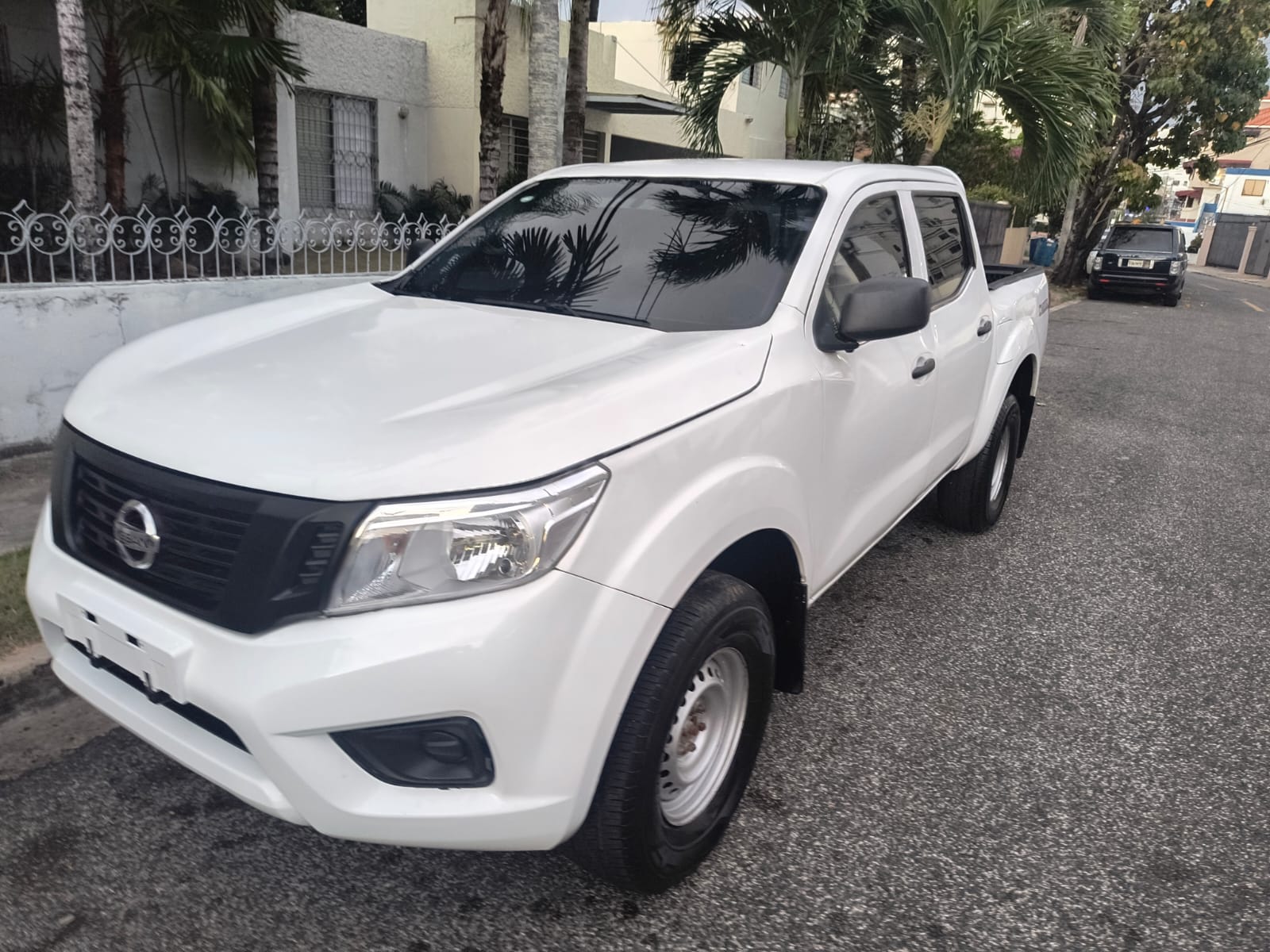 jeepetas y camionetas - Nissan Frontier NP300 2019 Nitida 4