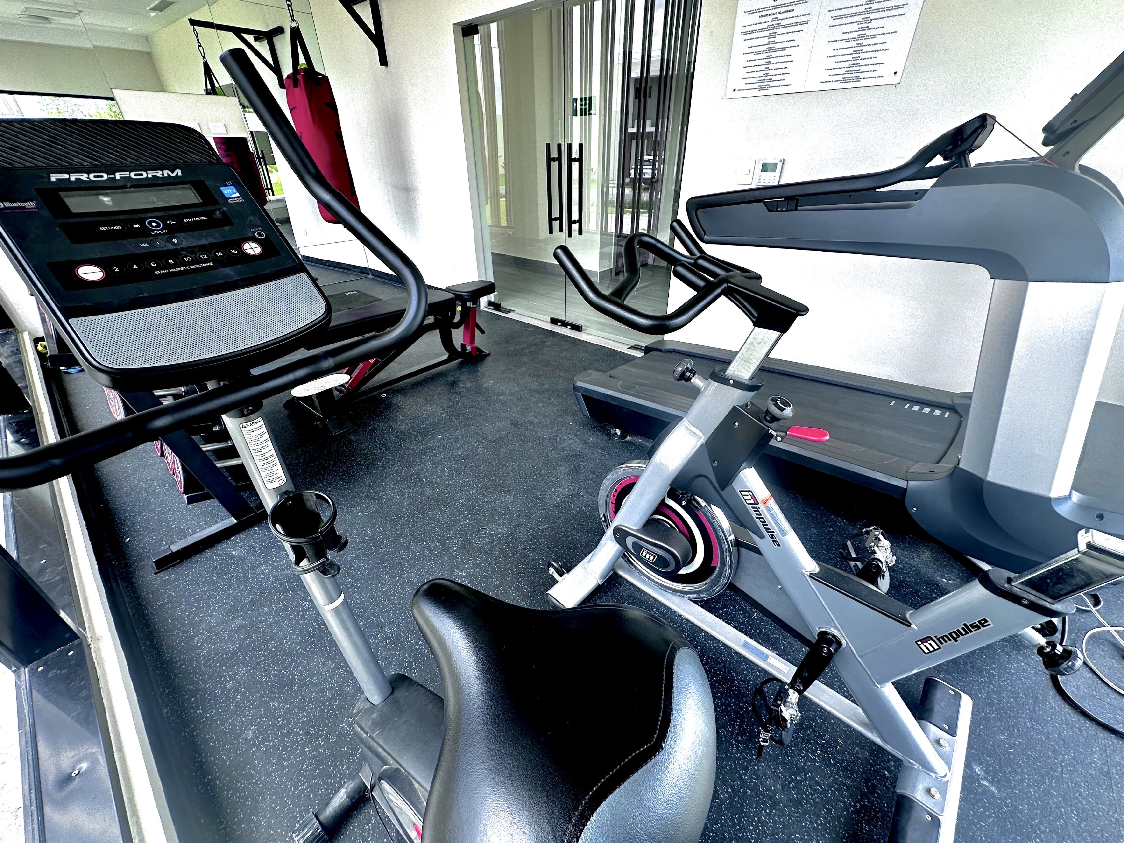 casas vacacionales y villas - Escapada Perfecta: Villa Segura con Piscina y Gym 6