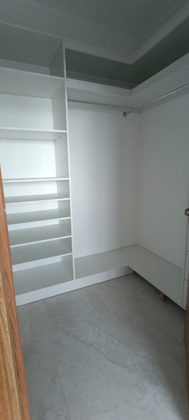 apartamentos - Los Cacicazgos, Amplio apartamento en 2da con terraza 3hab 6