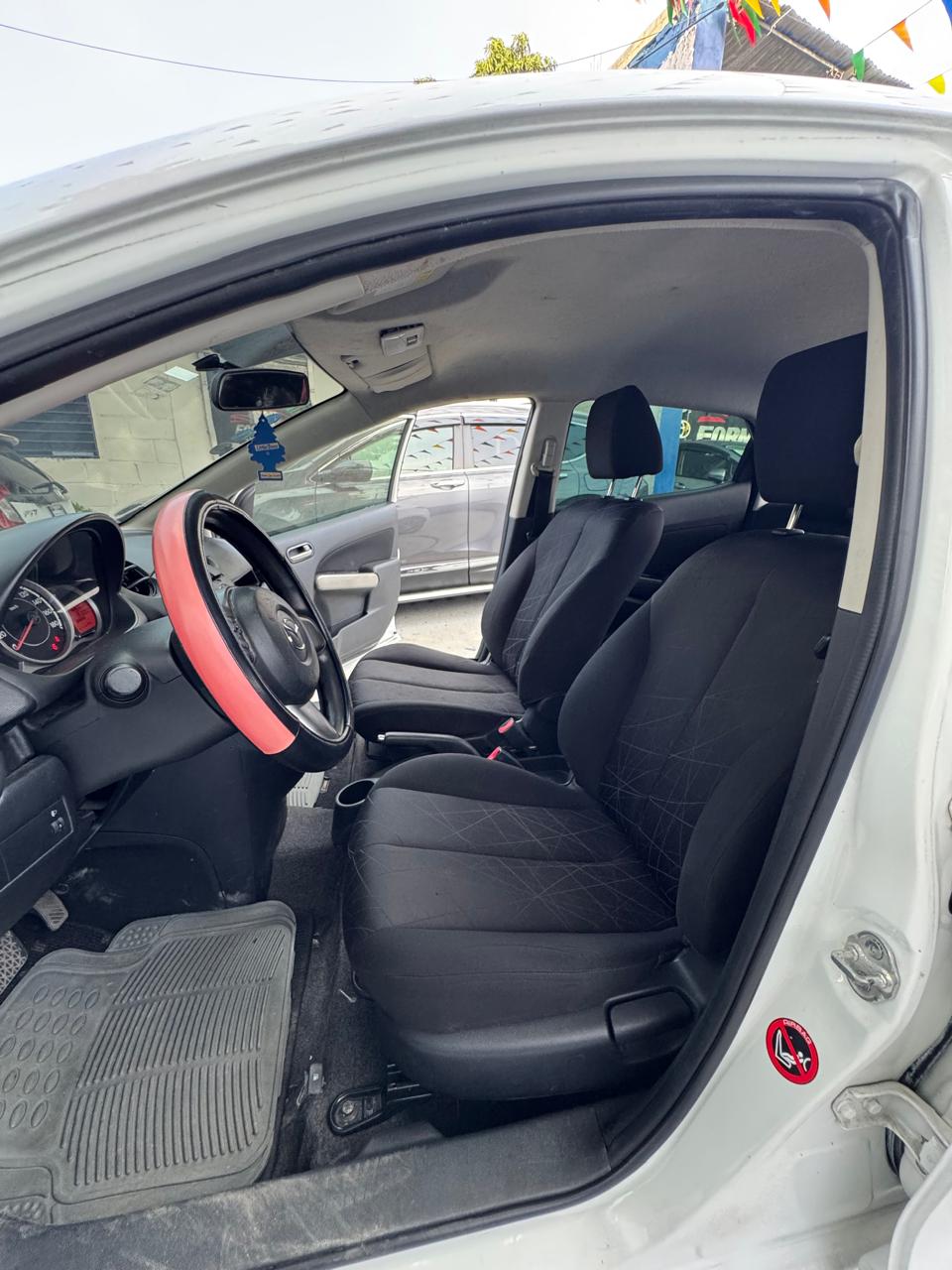 carros - MAZDA DEMIO 6