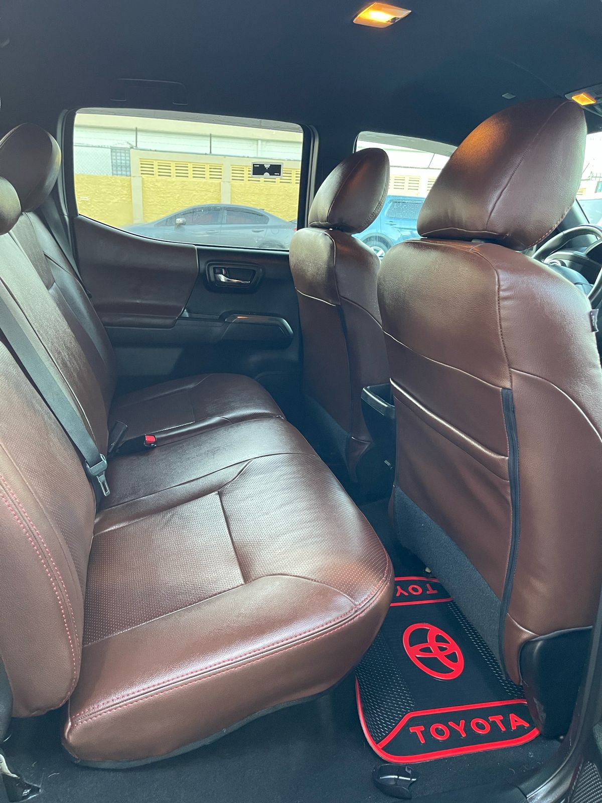 jeepetas y camionetas - 🚨 ¡LA CAMIONETA QUE LO AGUANTA TODO! 🚨
Toyota Tacoma 2019 4x2 3