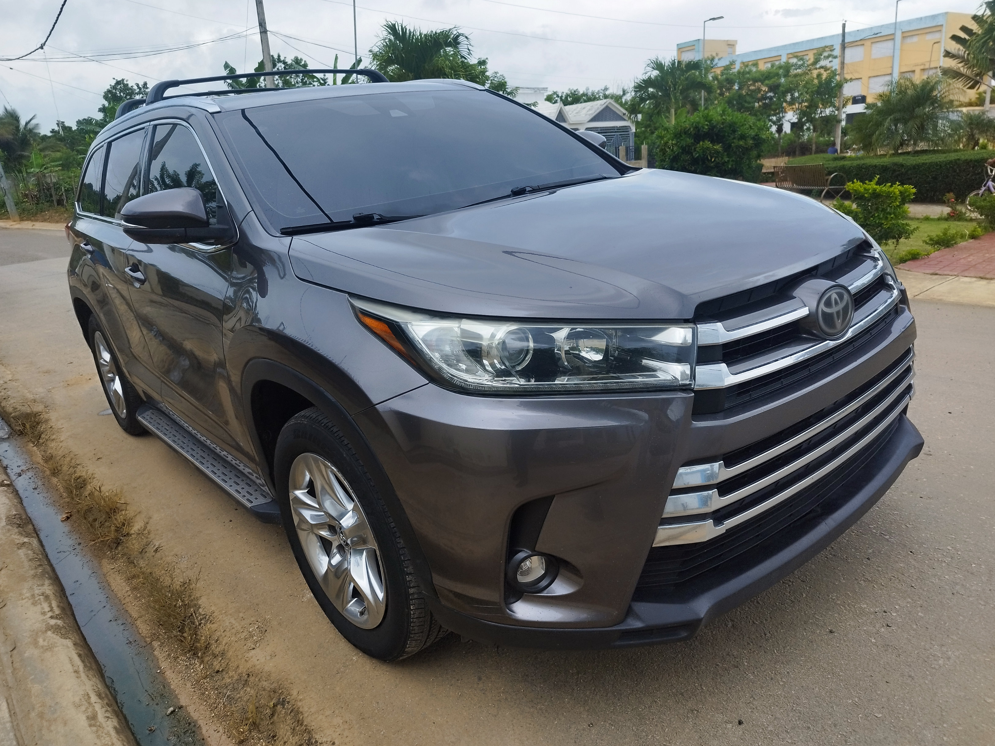 jeepetas y camionetas - 2019 Toyota Highlander Limited  5