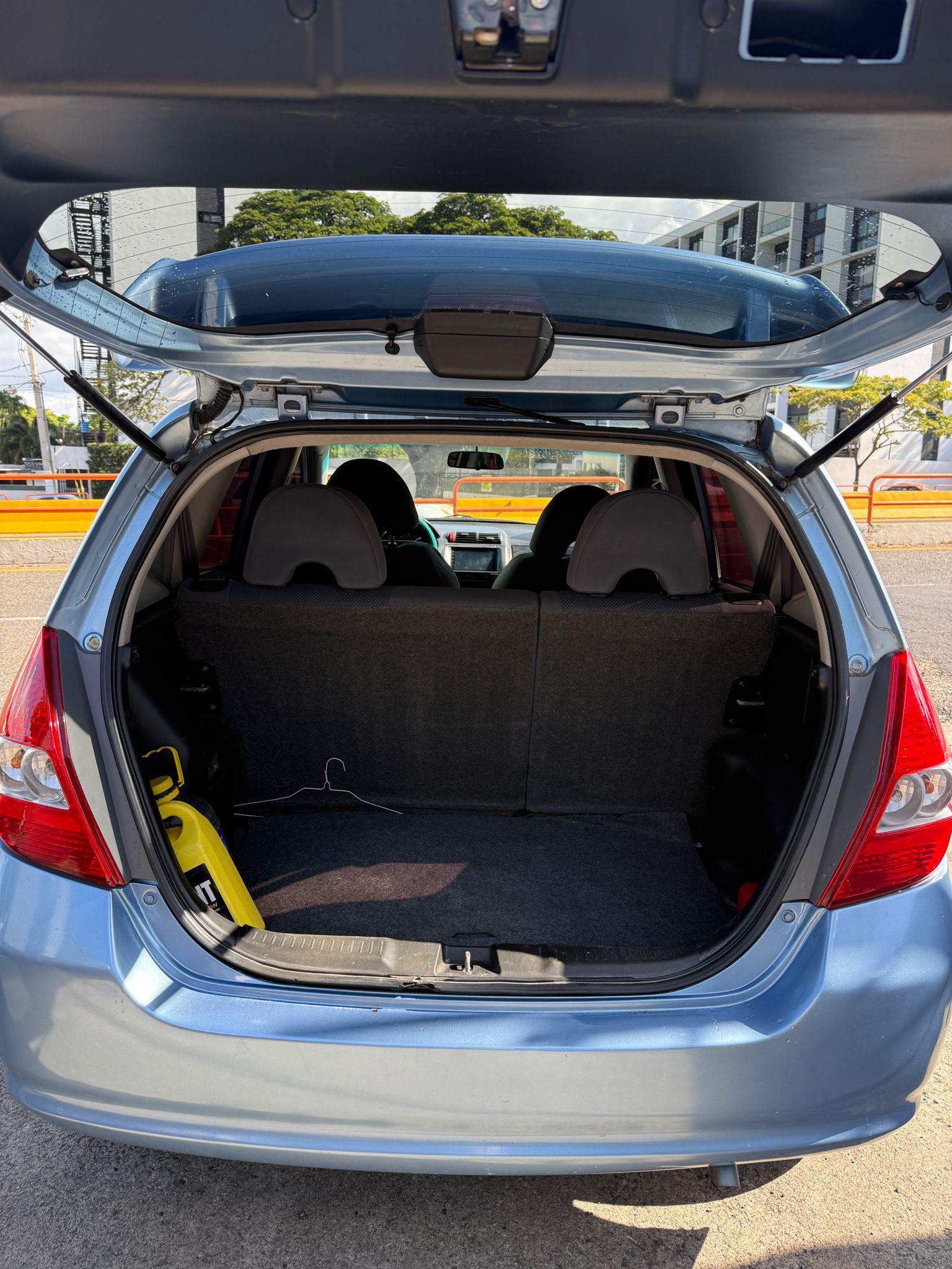 otros vehiculos - Honda Fit 2002

 9