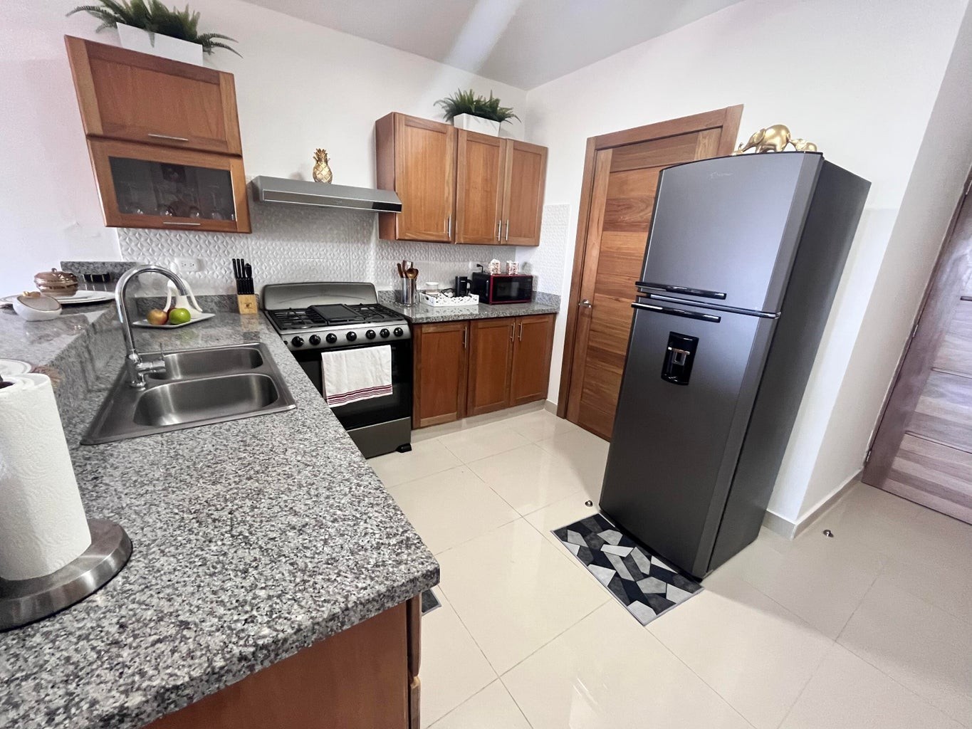 apartamentos - Precioso apartamento de tres habitaciones amueblado vista al mar  8