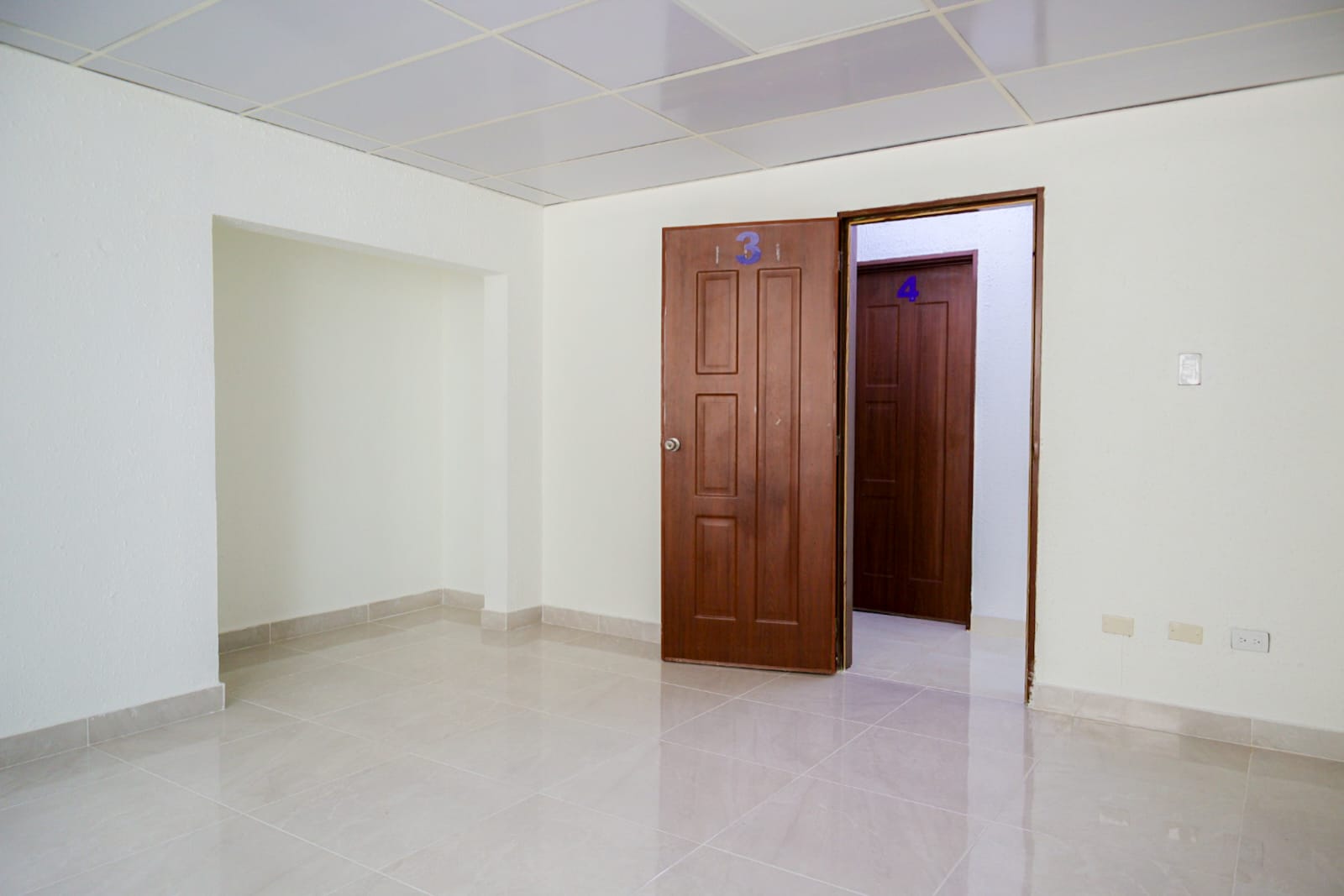 oficinas y locales comerciales - Alquiler de consultorios médicos en Gazcue 3