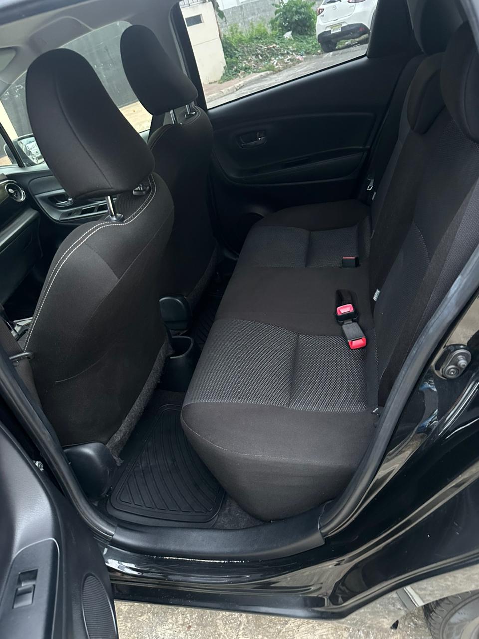 carros - Toyota Vitz 2019 9