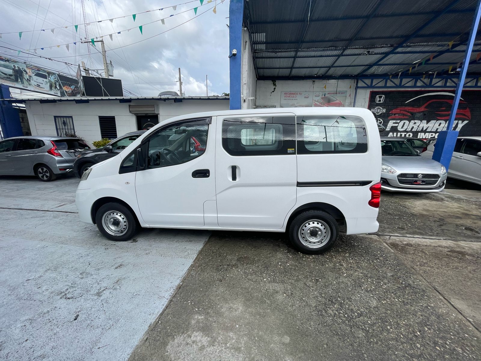 otros vehiculos - NISSAN NV200 VANETTE 6