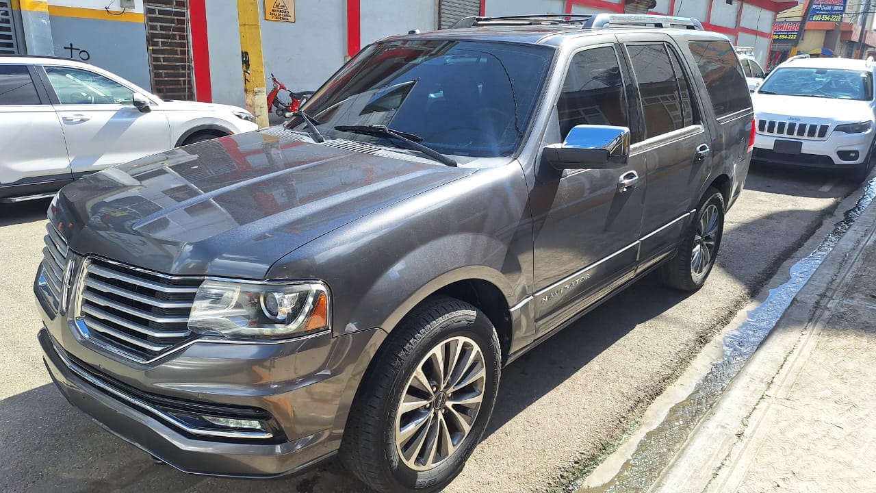 jeepetas y camionetas -  2015 Lincoln Navigator 