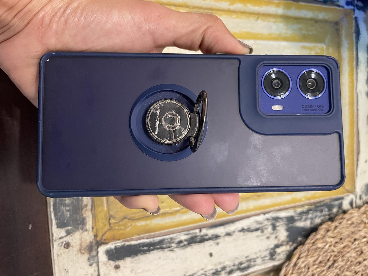 celulares y tabletas - Vendo celular Motorola moto g85 5G Nuevo, con su protector y cargador. 2