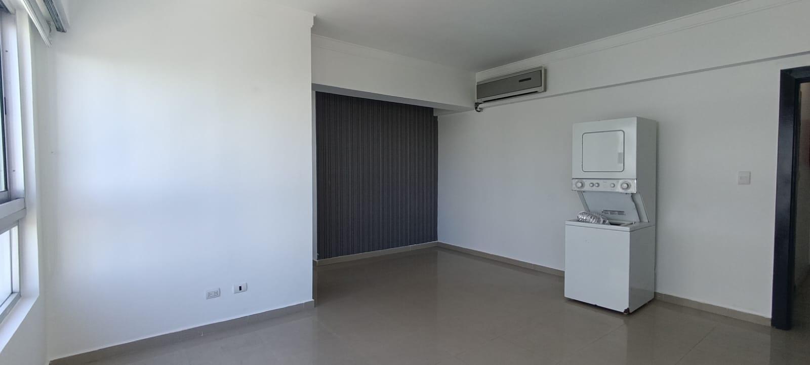 apartamentos - NACO, apartamento de OPORTUNIDAD con balcón, 2hab, sin intermediarios 4