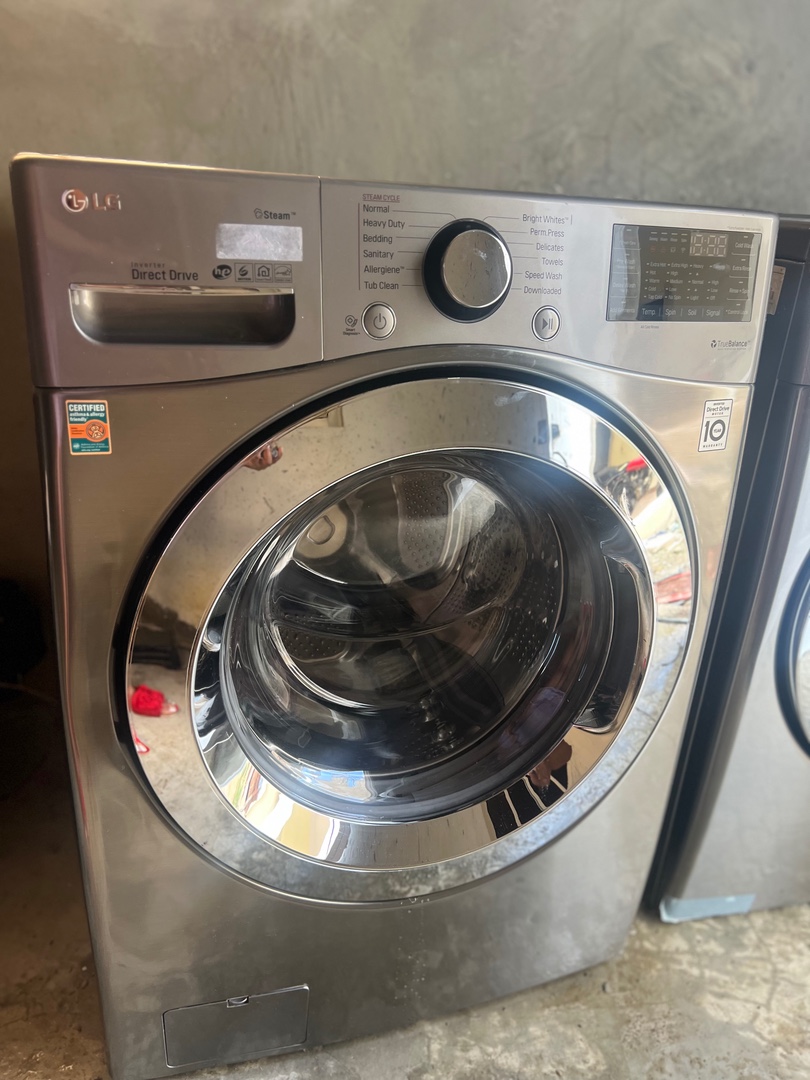 electrodomesticos - Venta de lavadora LG nueva a buen precio sin uso 1000 dólares 8099526026 tel 2