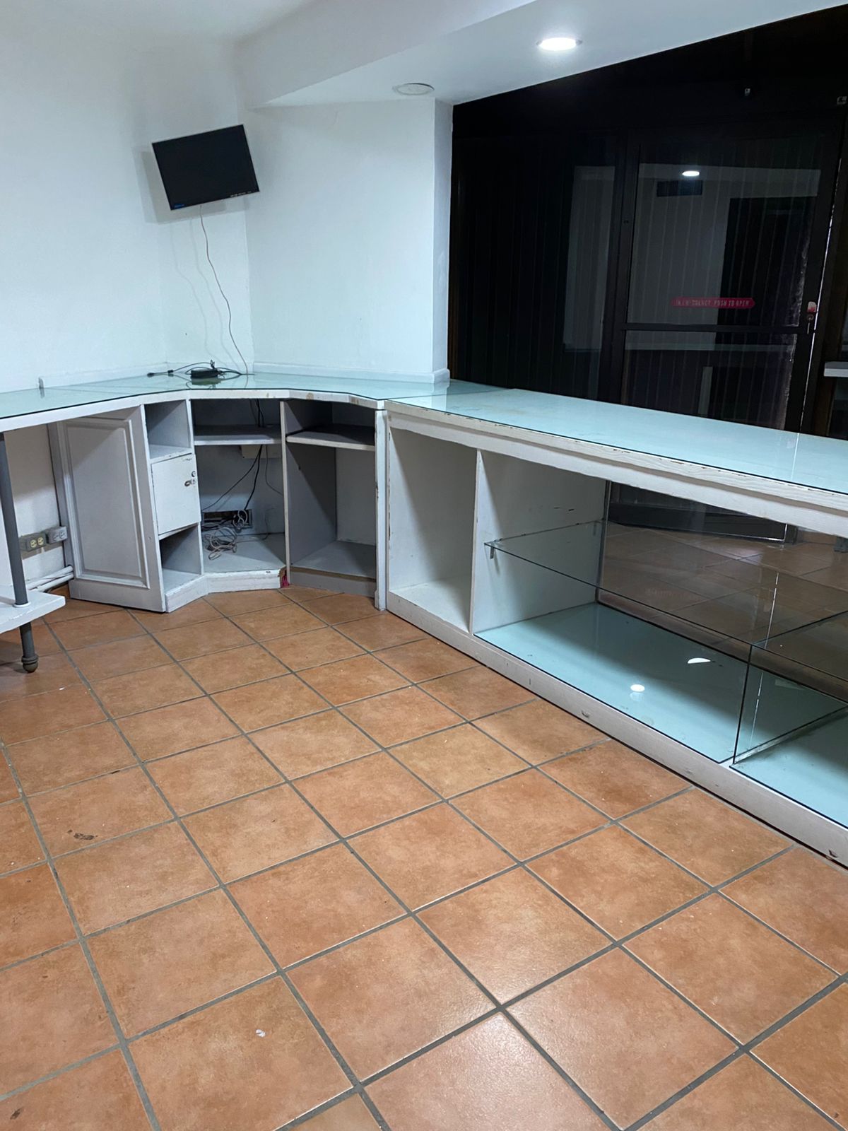 oficinas y locales comerciales -  Local Comercial en Julita Morales, Alquile   3