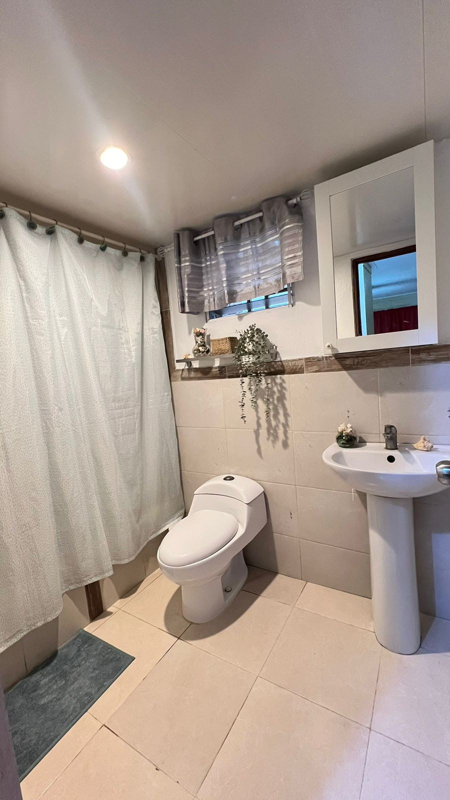 apartamentos - Cómodo apartamento 1re piso con Balcón SDE 2