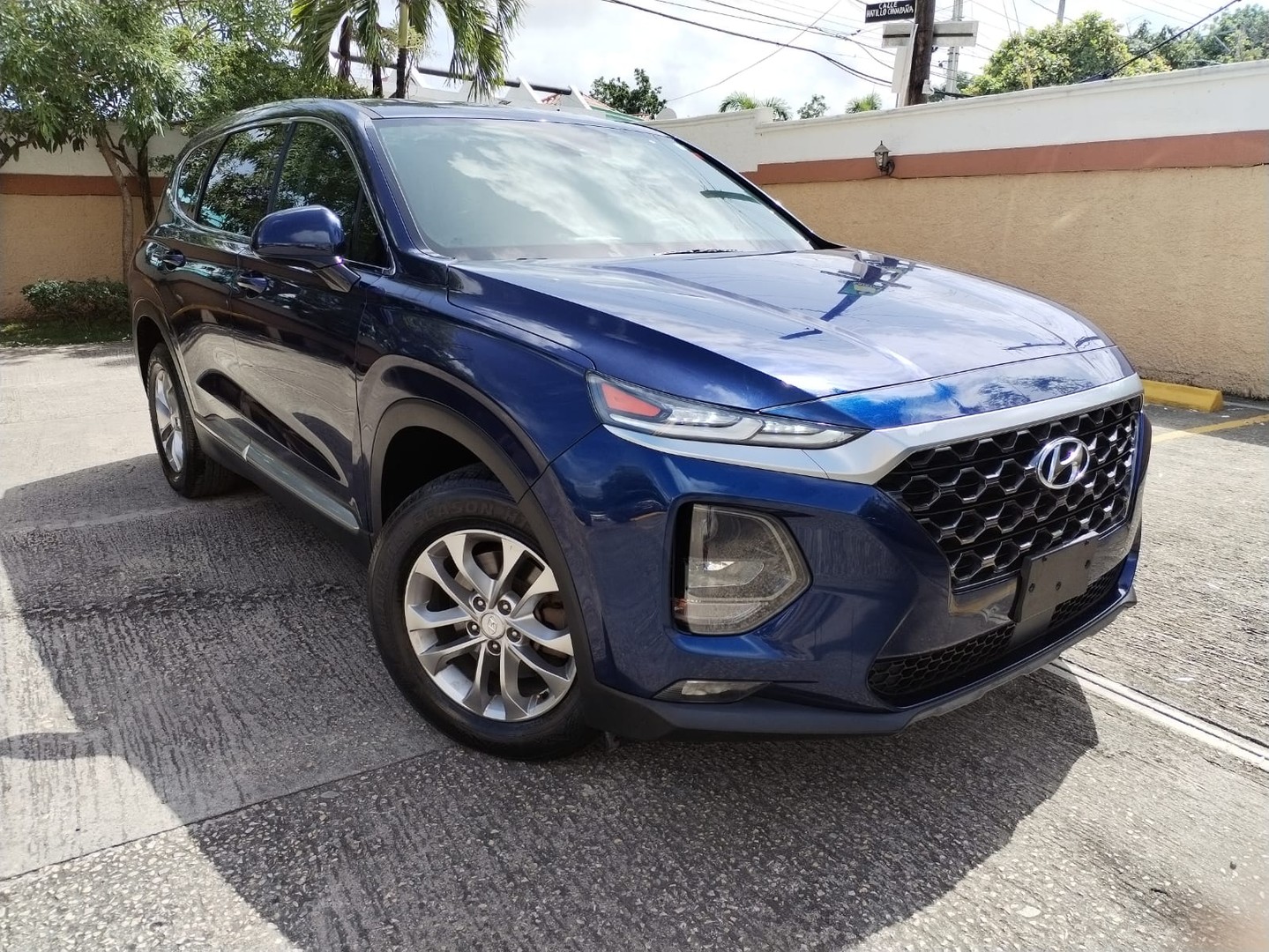 jeepetas y camionetas - Hyndai Santa Fe SEL 2019, Color Azul, 4X4, clean carfax. 1