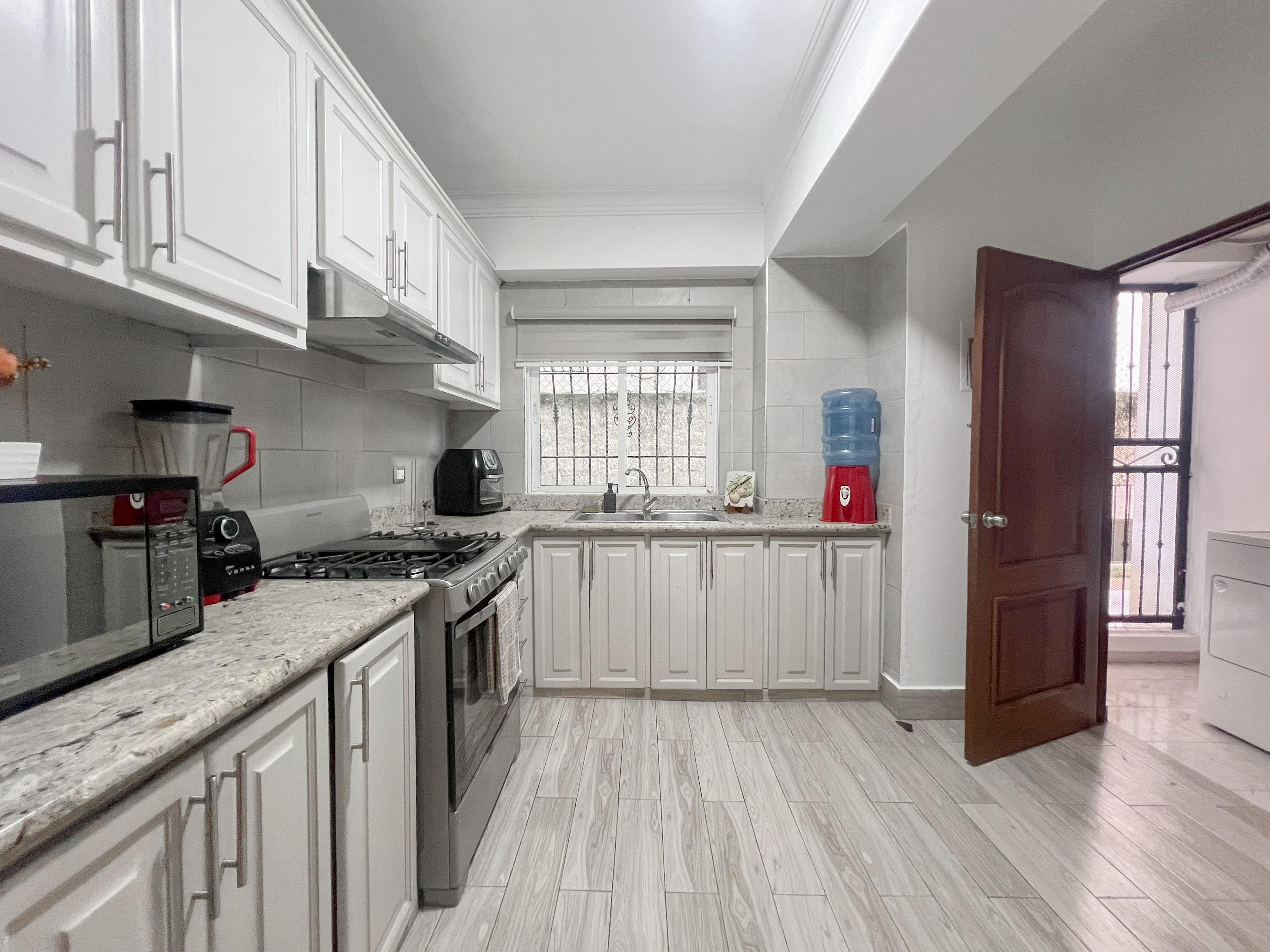apartamentos - Renacimiento, Apartamento Amueblado En Alquiler 4