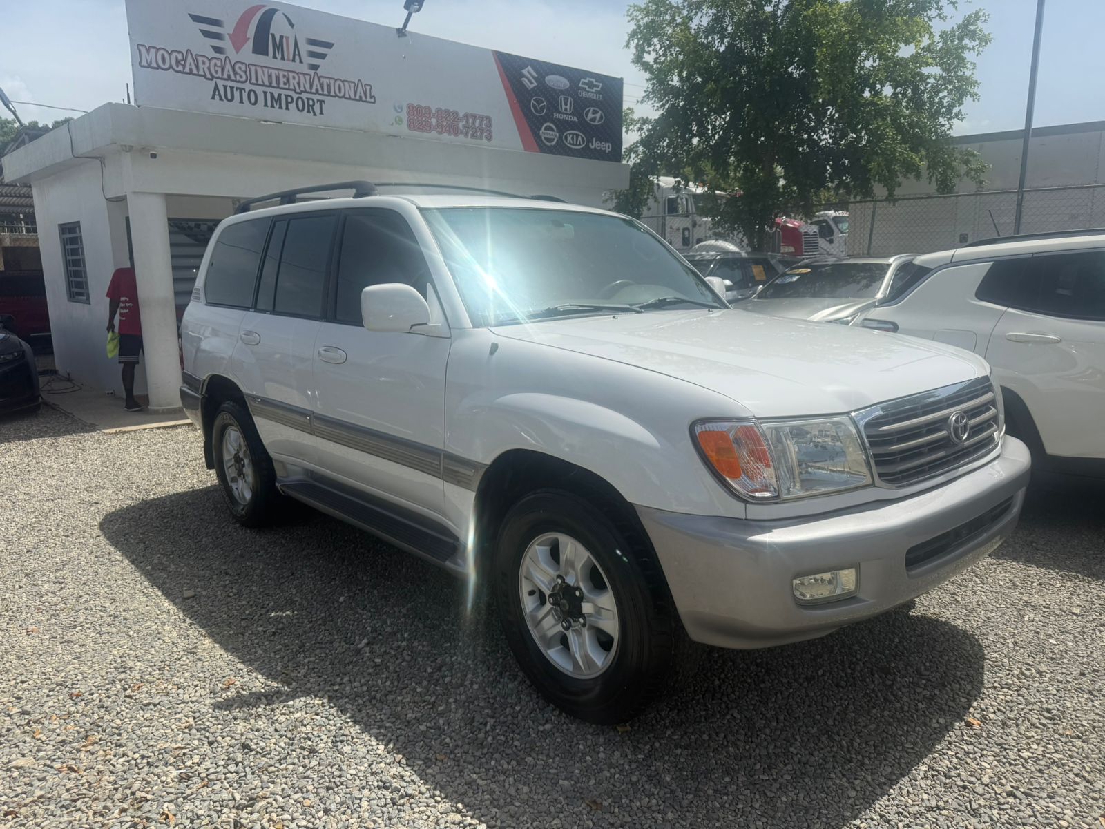 jeepetas y camionetas - Toyota land cruicer 2000 7