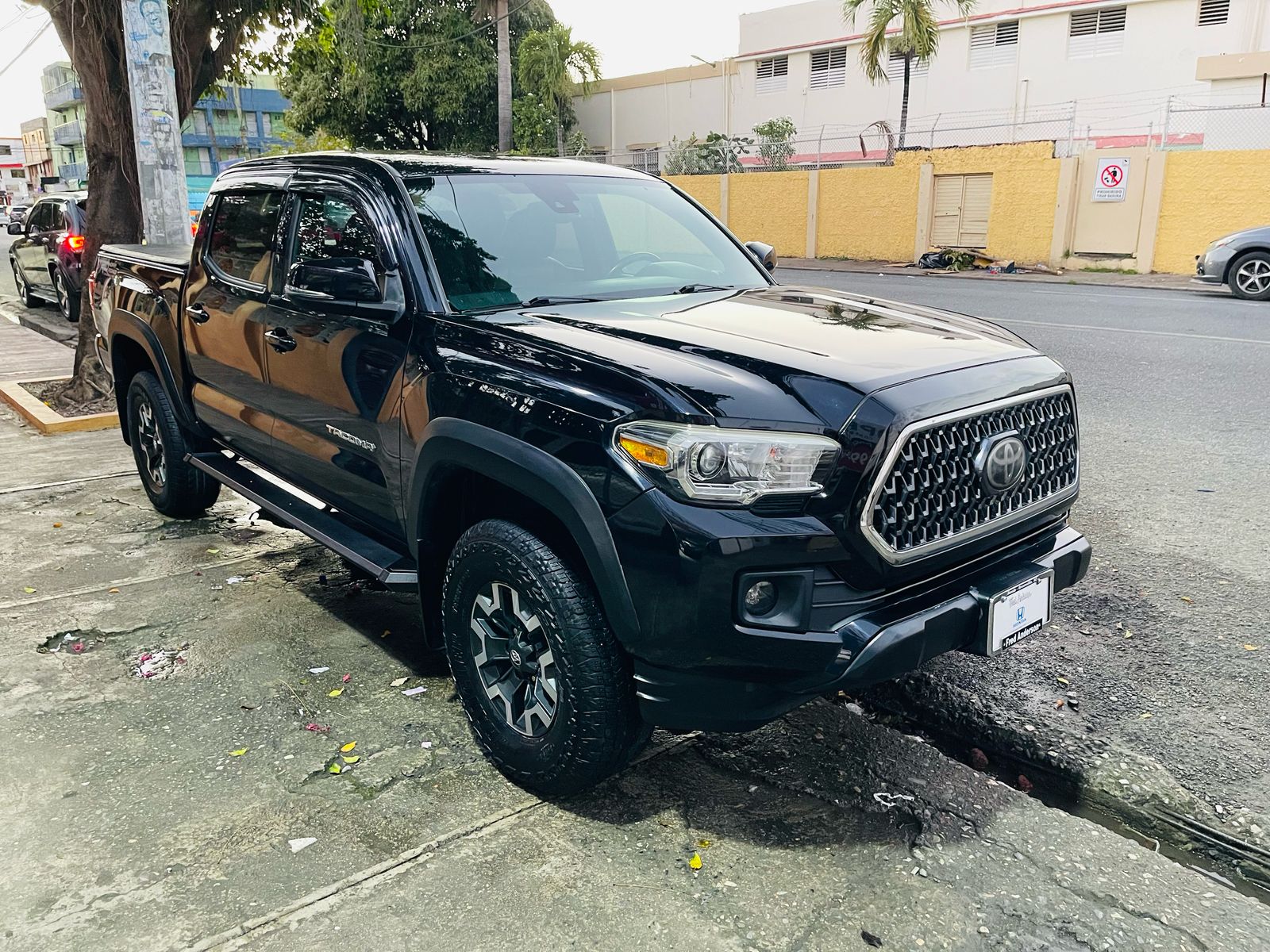 jeepetas y camionetas - 🚨 ¡LA CAMIONETA QUE LO AGUANTA TODO! 🚨
Toyota Tacoma 2019 4x2