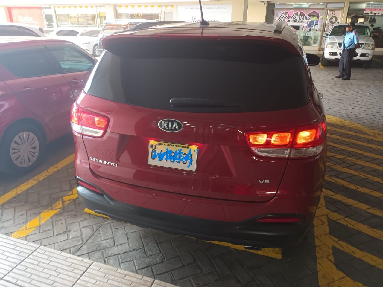 jeepetas y camionetas - JEEP KIA SORENTO V6 2